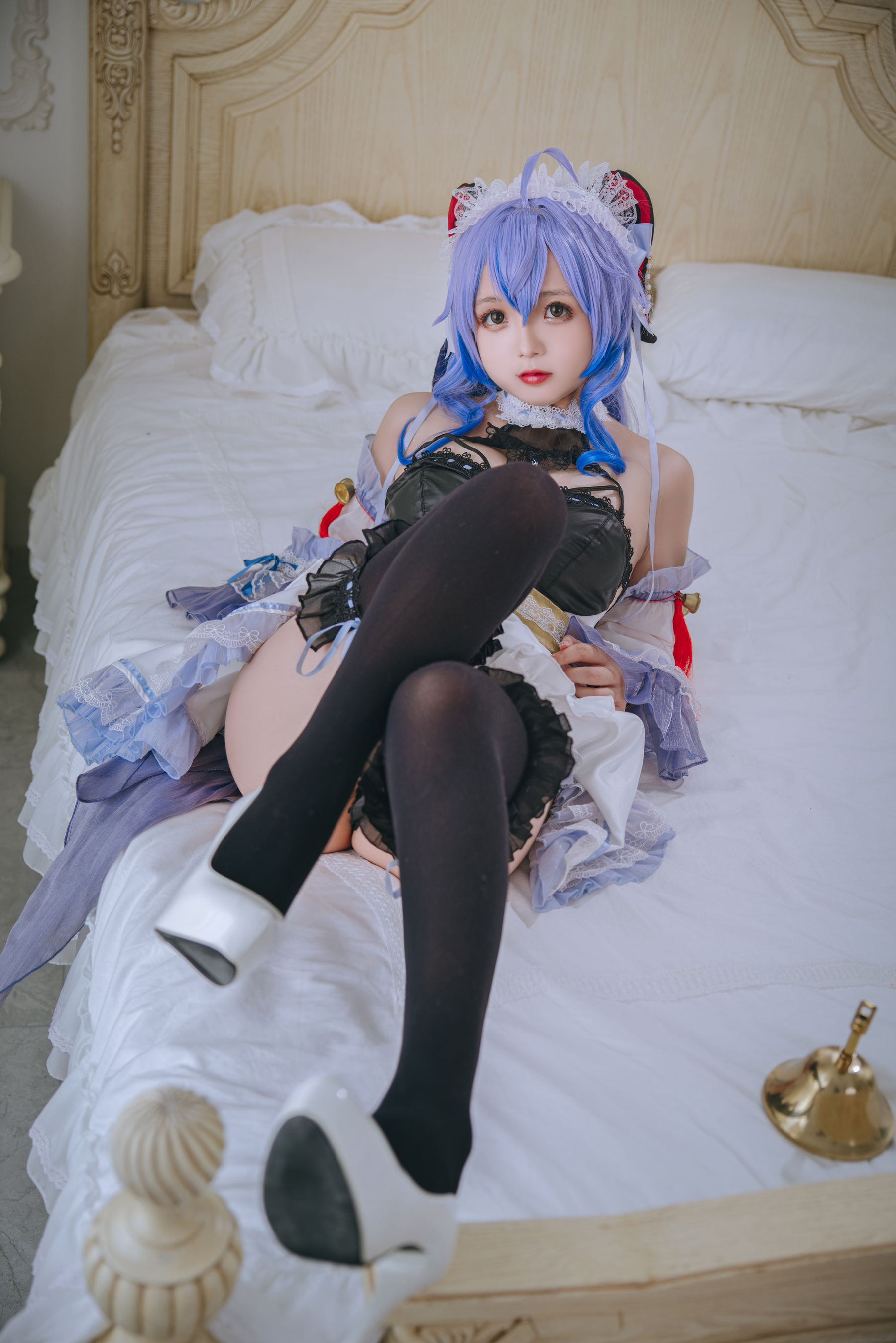 [福利COS] Cosplay日奈娇 - 甘雨女仆第1张