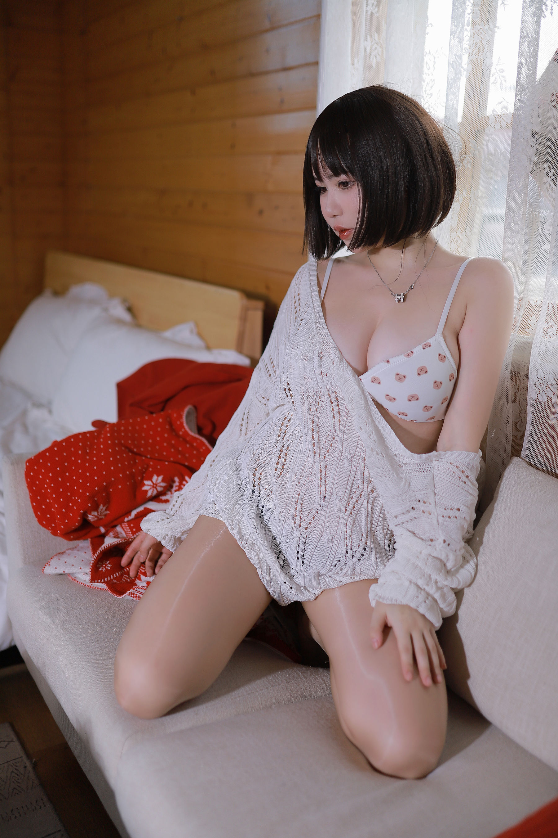 [福利COS] Tina很妖孽呀 - 温柔短发妹妹第5张