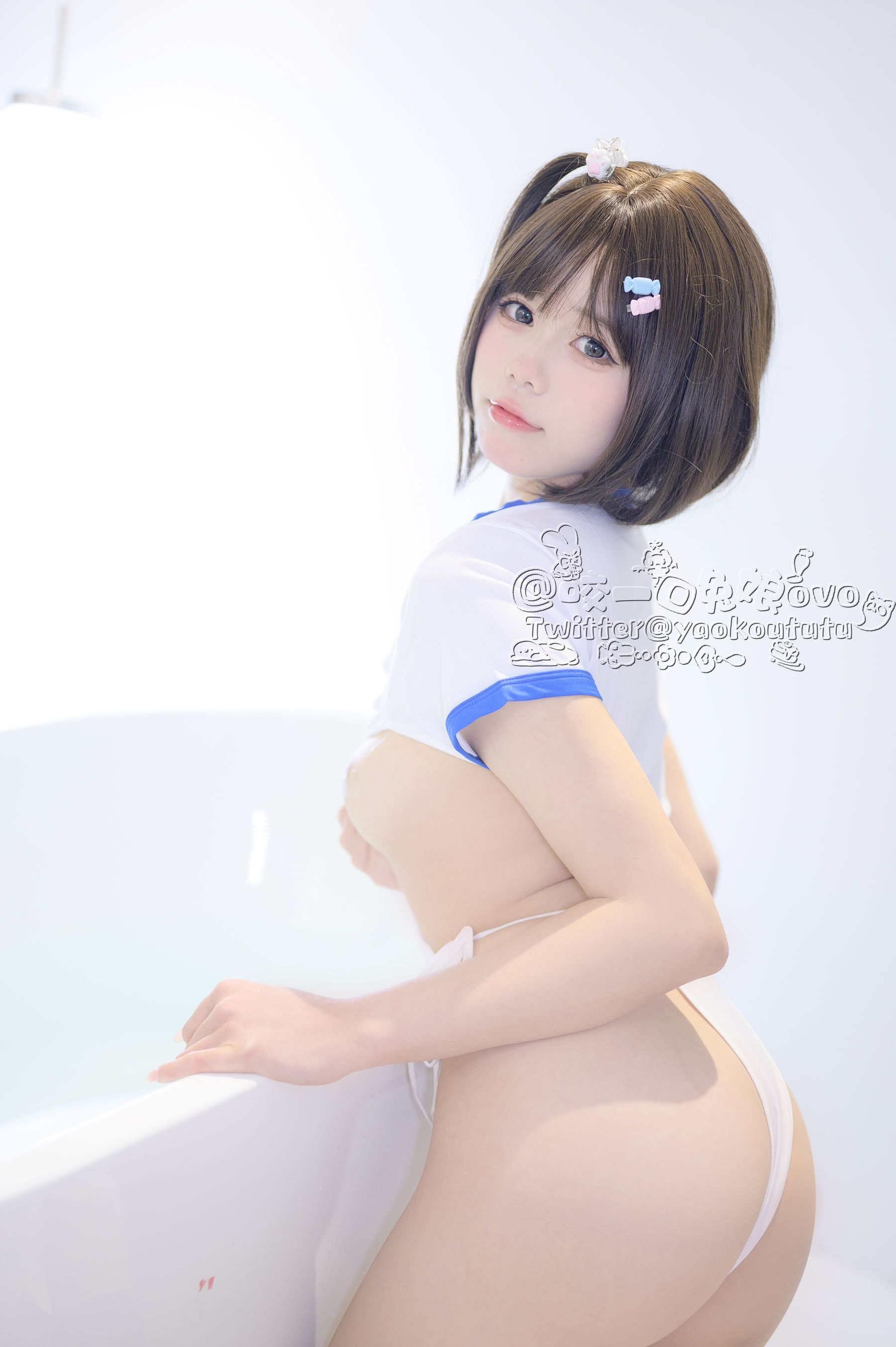 [福利COS] 咬一口兔娘 - 纯白欲缸第9张