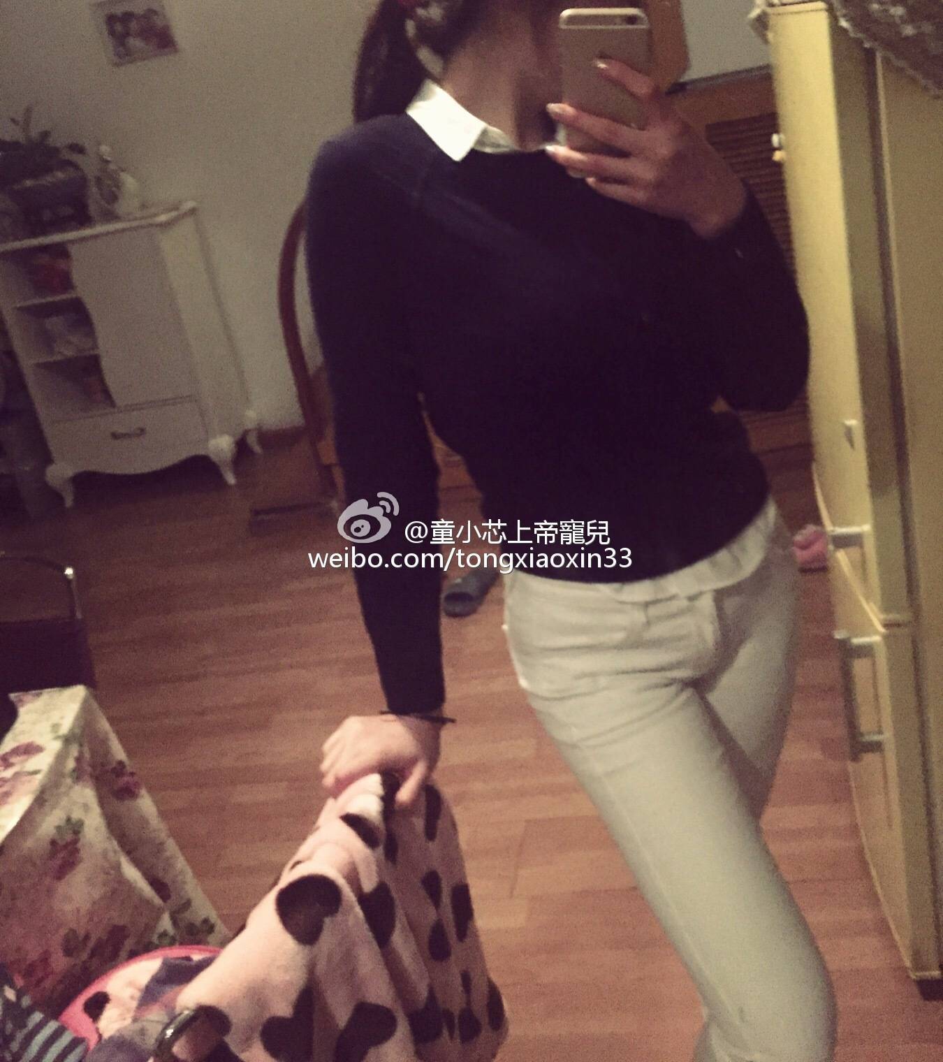 [福利COS] 女主播童小芯 微信朋友圈系列视图合集第1张