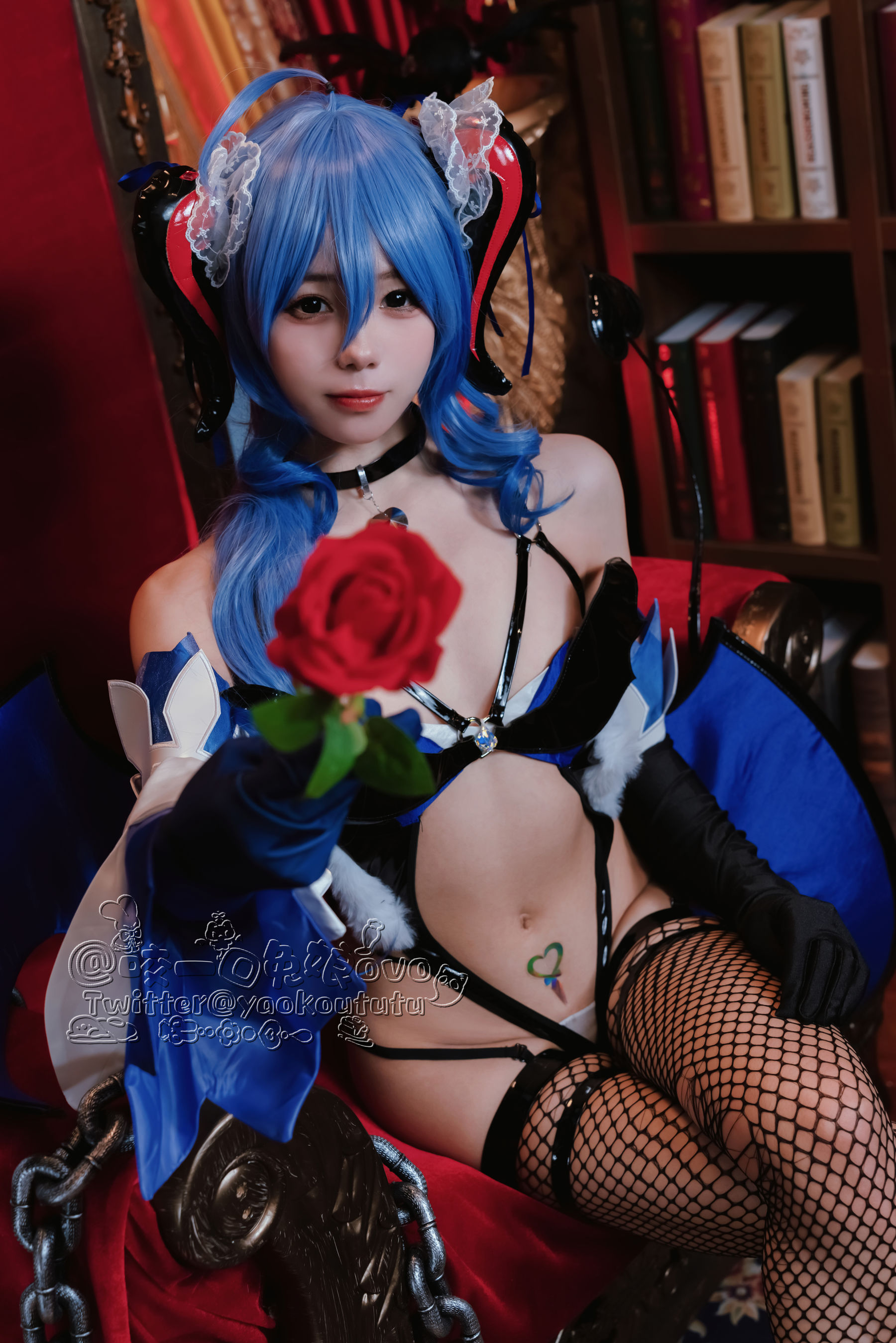 [福利COS] 咬一口兔娘 - 甘雨魅魔第1张