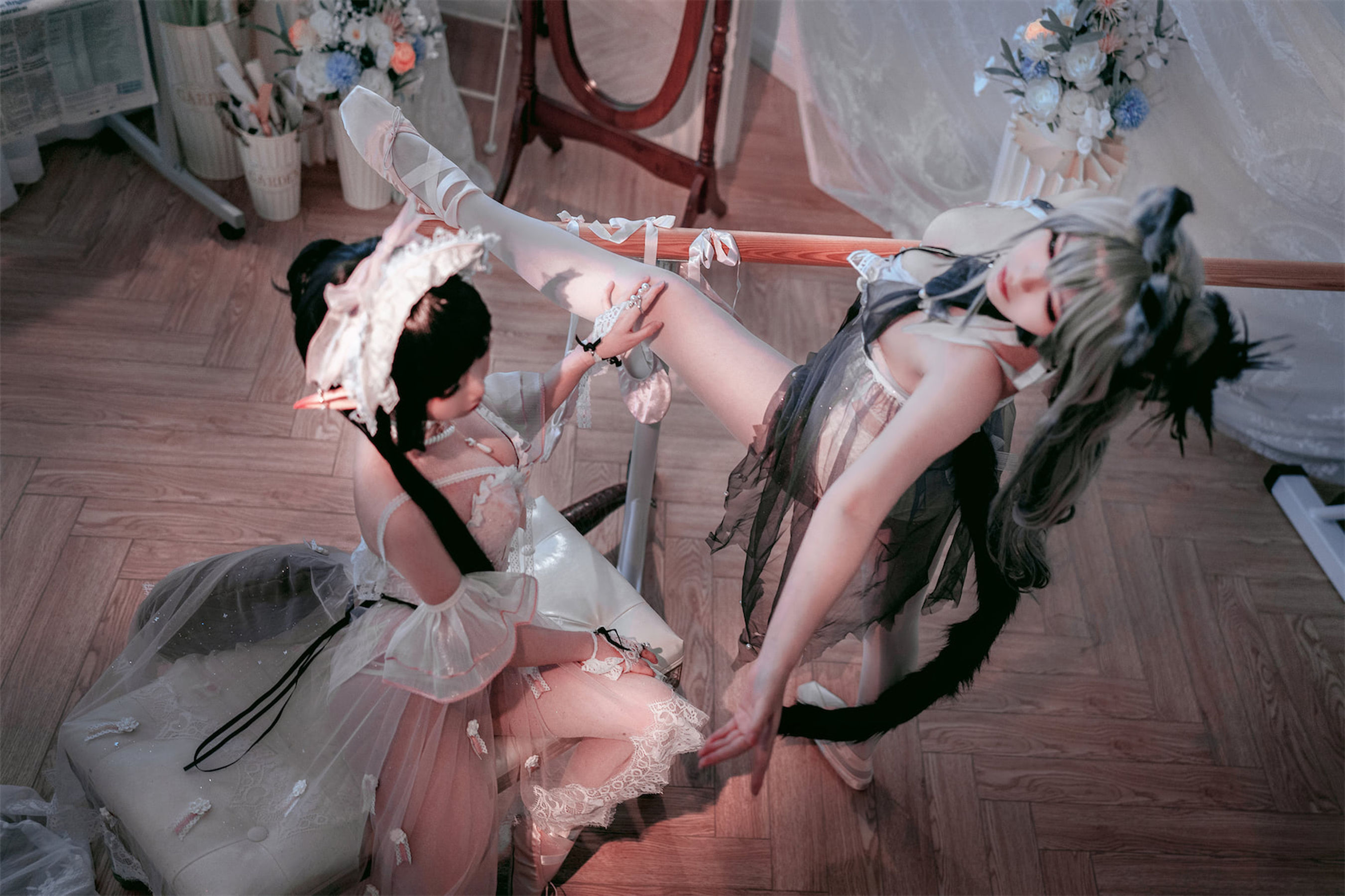 [福利COS] 可爱人气Coser面饼仙儿&amp;amp;半半子 - Arknights 黑x森蚺バレエ第3张