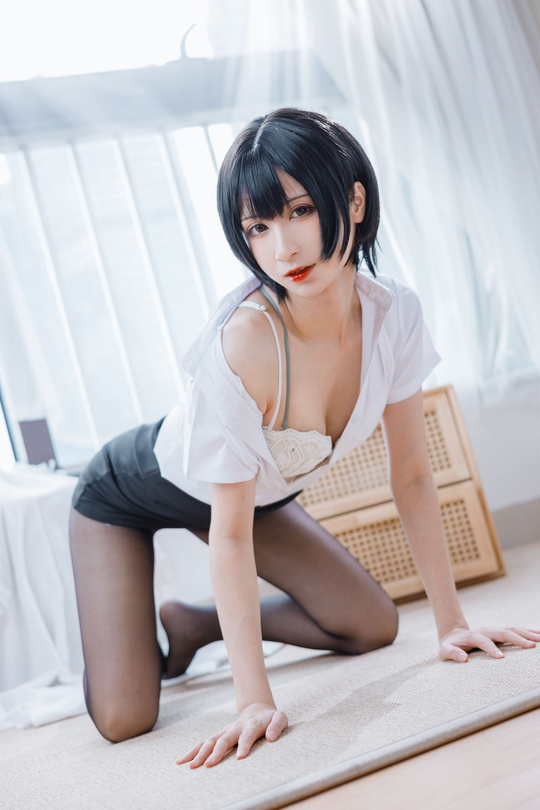 [福利COS] 贝儿酱Miki - OL装第6张