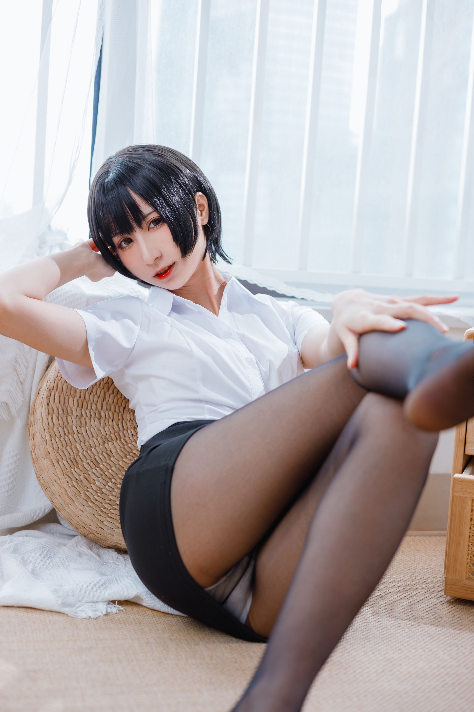 [福利COS] 贝儿酱Miki - OL装第4张