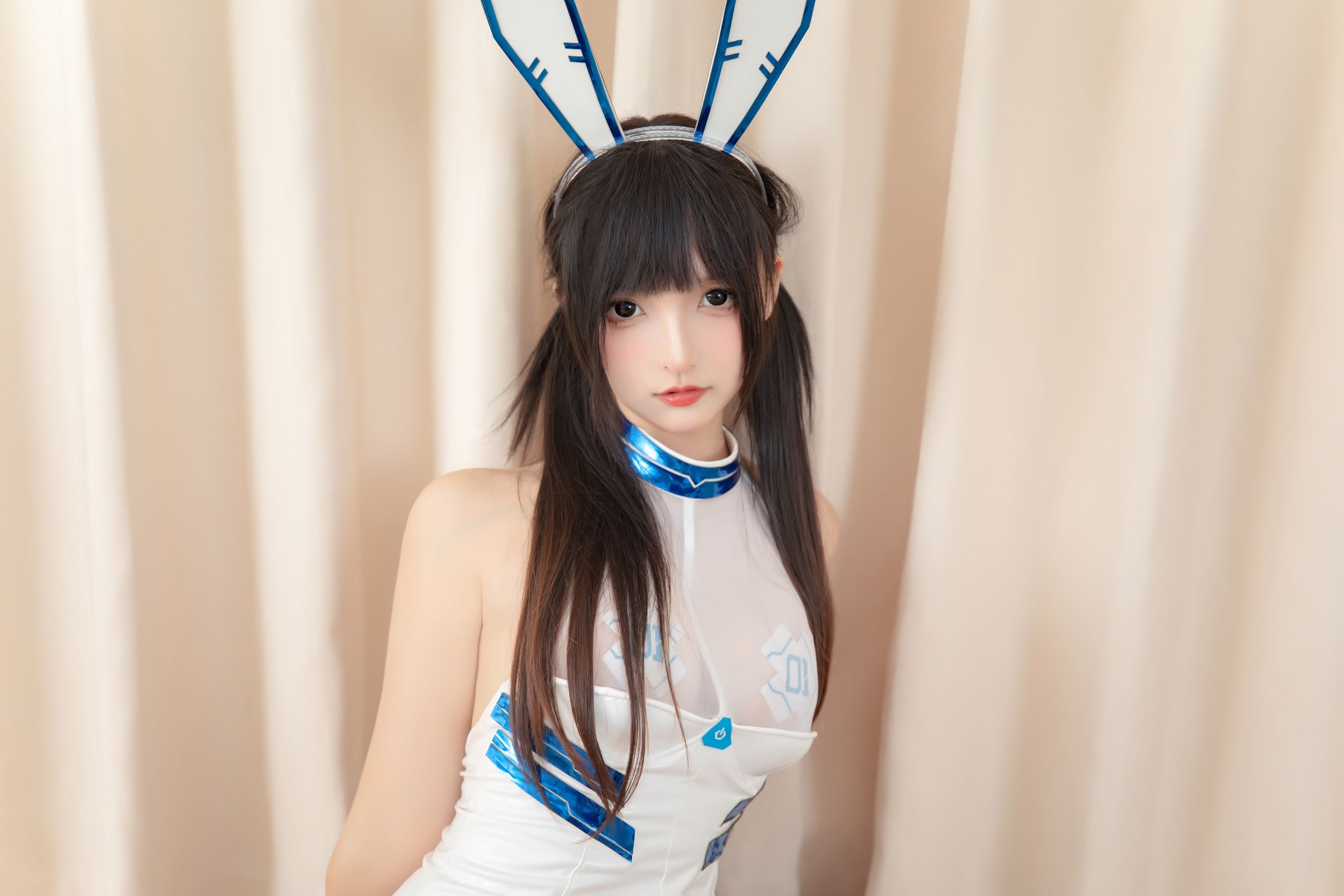 [福利COS] 萝莉神楽板真冬 之赛博战兔第24张