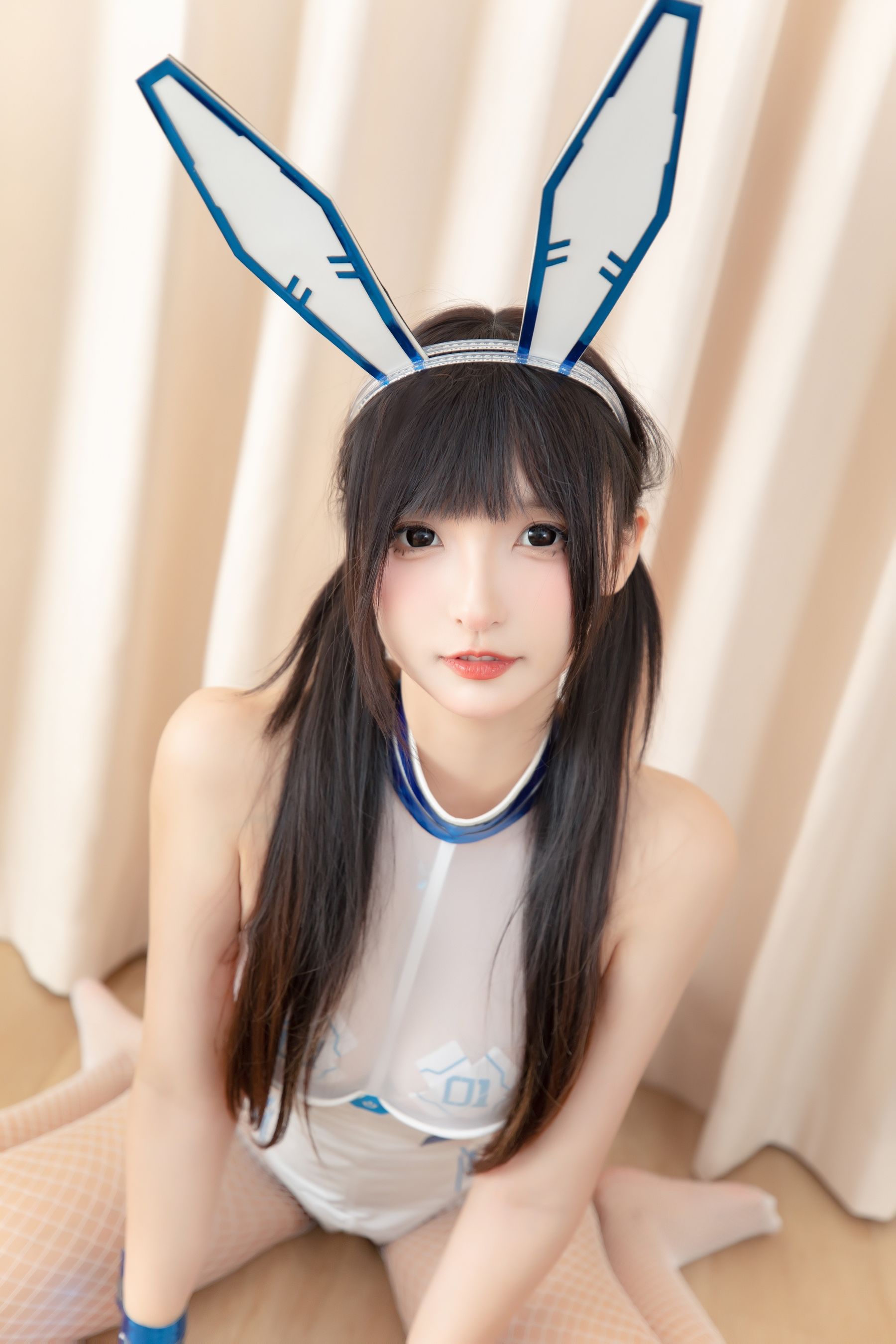 [福利COS] 萝莉神楽板真冬 之赛博战兔第20张