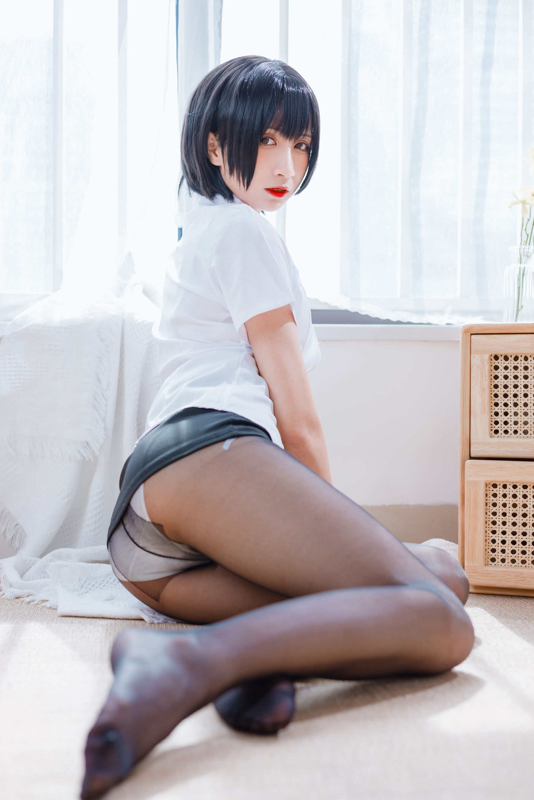 [福利COS] 贝儿酱Miki - OL装第8张