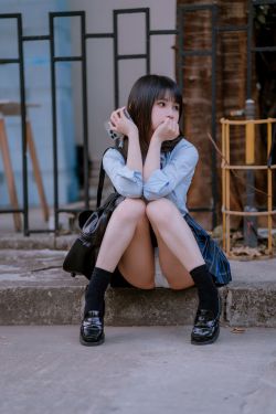 [福利COS] 桜井宁宁 - JK之居家