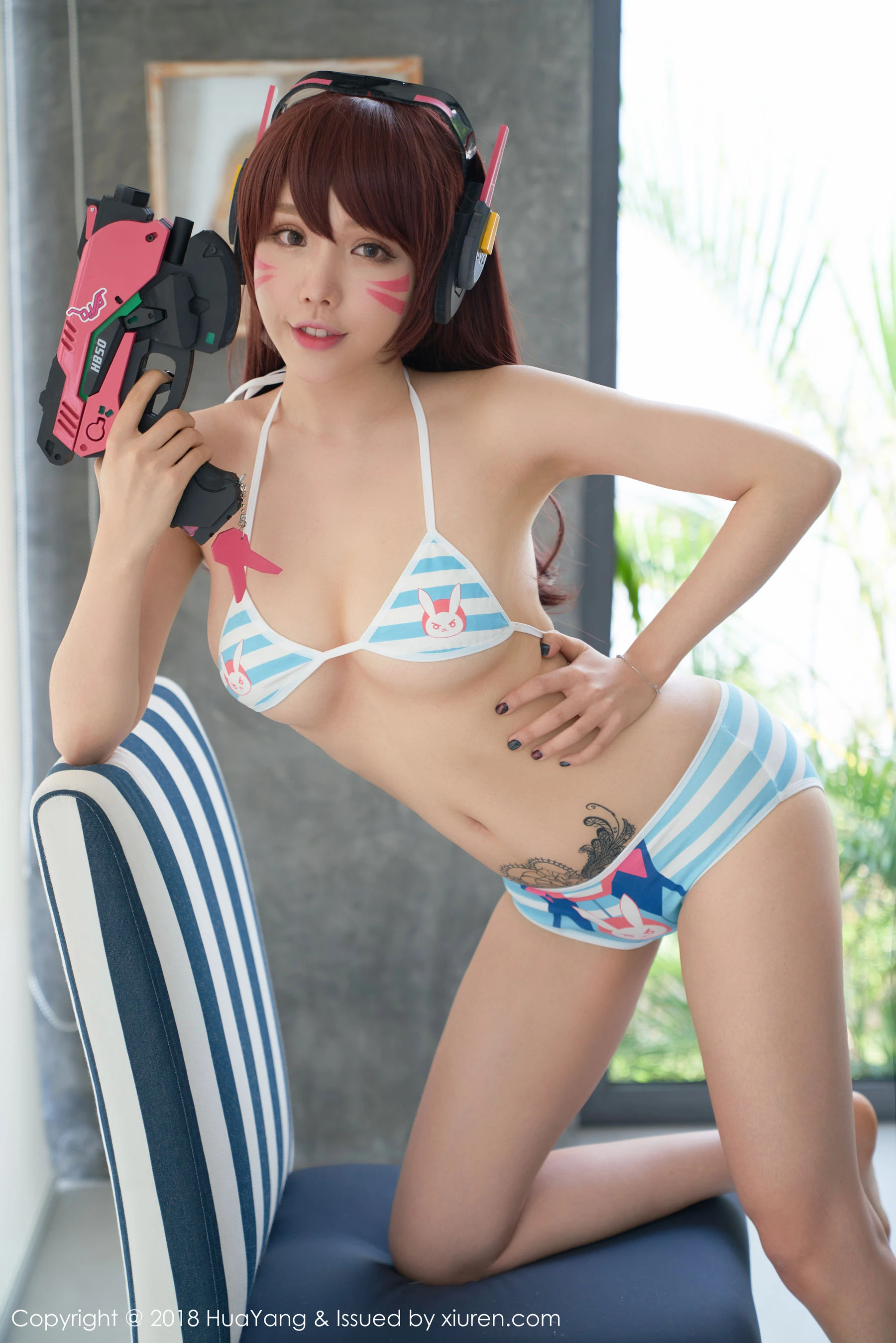  黄楽然《丝袜美腿的无声妖娆》 花漾 Vol.050第11张