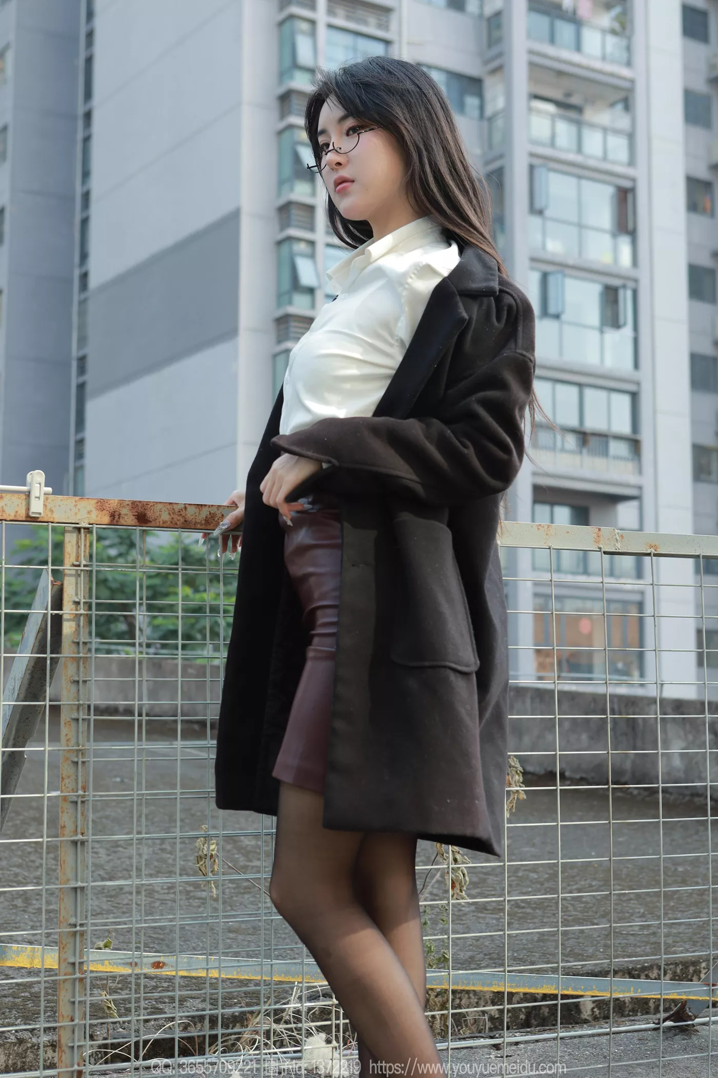[IESS异思趣向] 2024.12.22 丝享家1930：小宝《眼镜美女》[91P]第9张