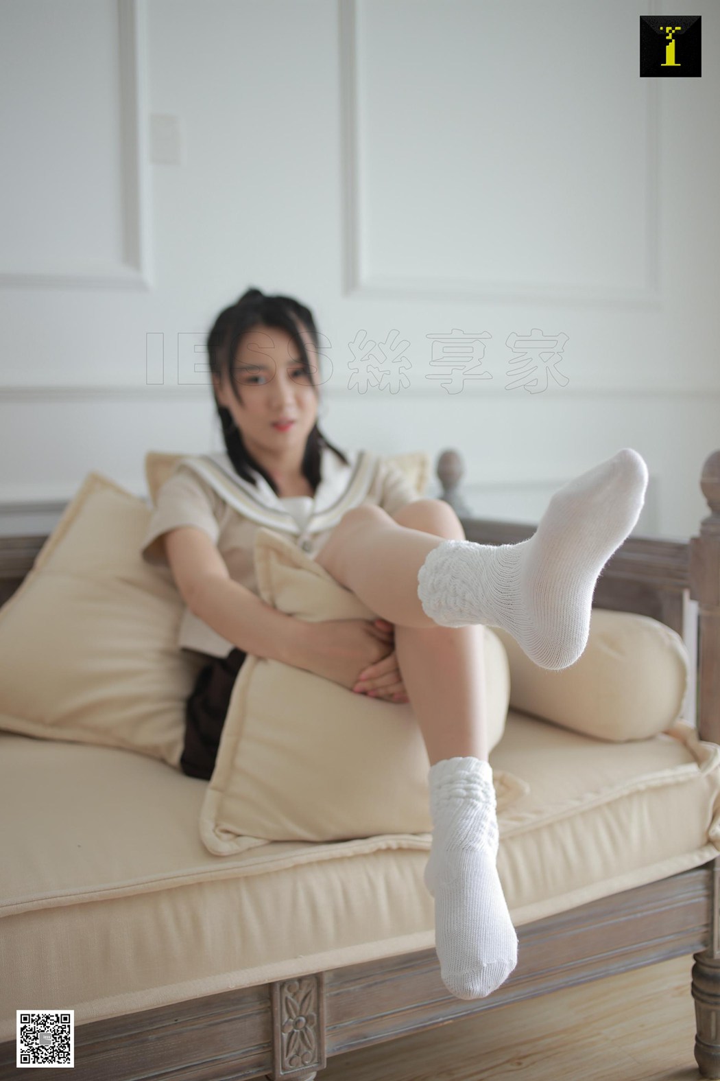 [IESS异思趣向] 2019.08.21 丝享家555：小衫《小衫初尝JK棉袜》 在现浏览第7张