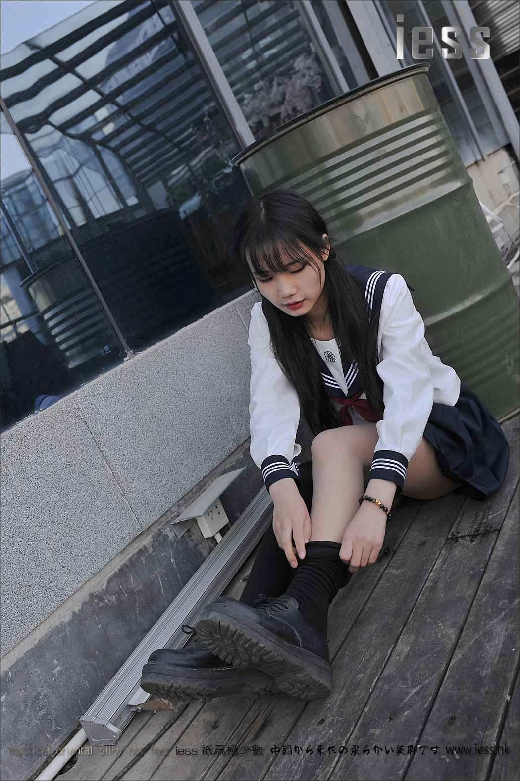 [IESS异思趣向] 2016.12.12 丝族便当041：《至服系列之JK节选版》琪琪 在现浏览第3张
