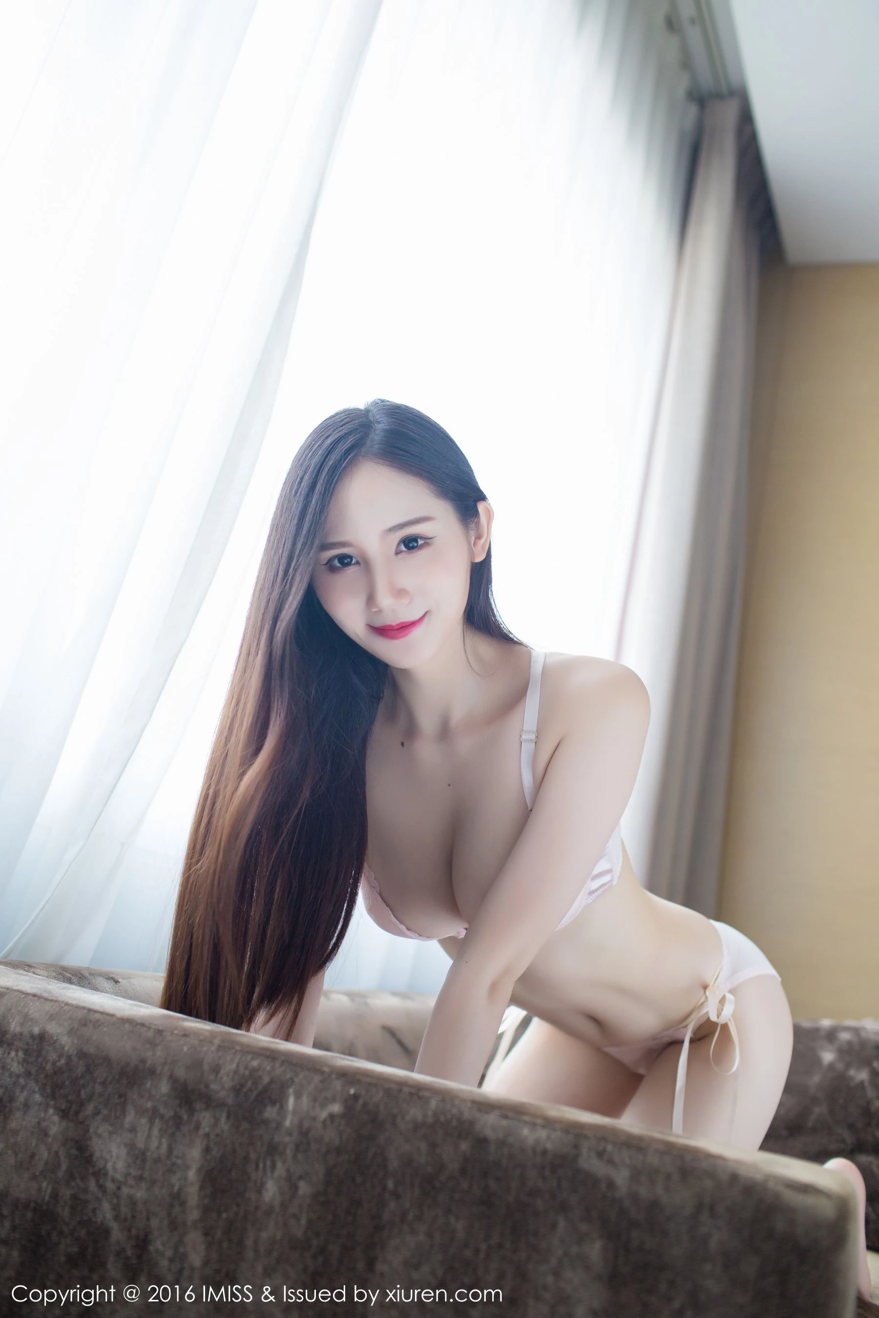  SISY思《红色睡衣和一套粉色内衣》 爱蜜社IMiss Vol.124第15张