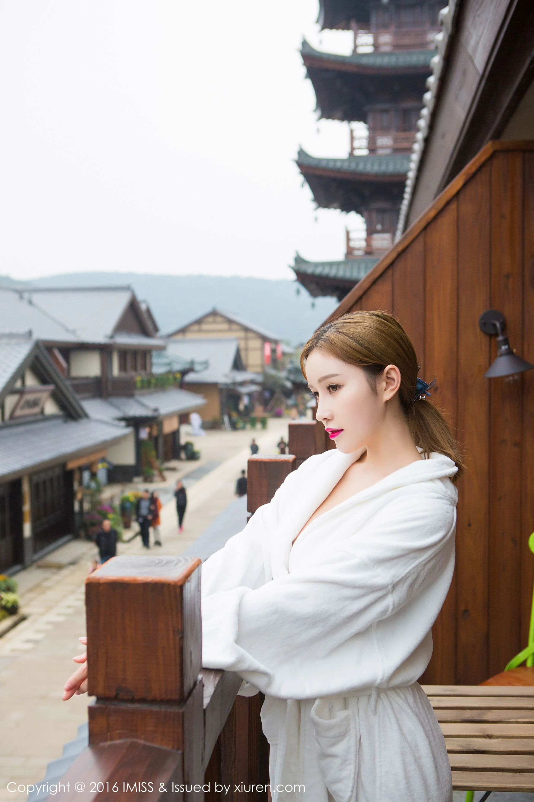  爱蜜社IMiss Vol.060 于姬、朱若慕、徐妍馨、傅诗瑶、小丽莎萌萌哒及其他模特合集第6张