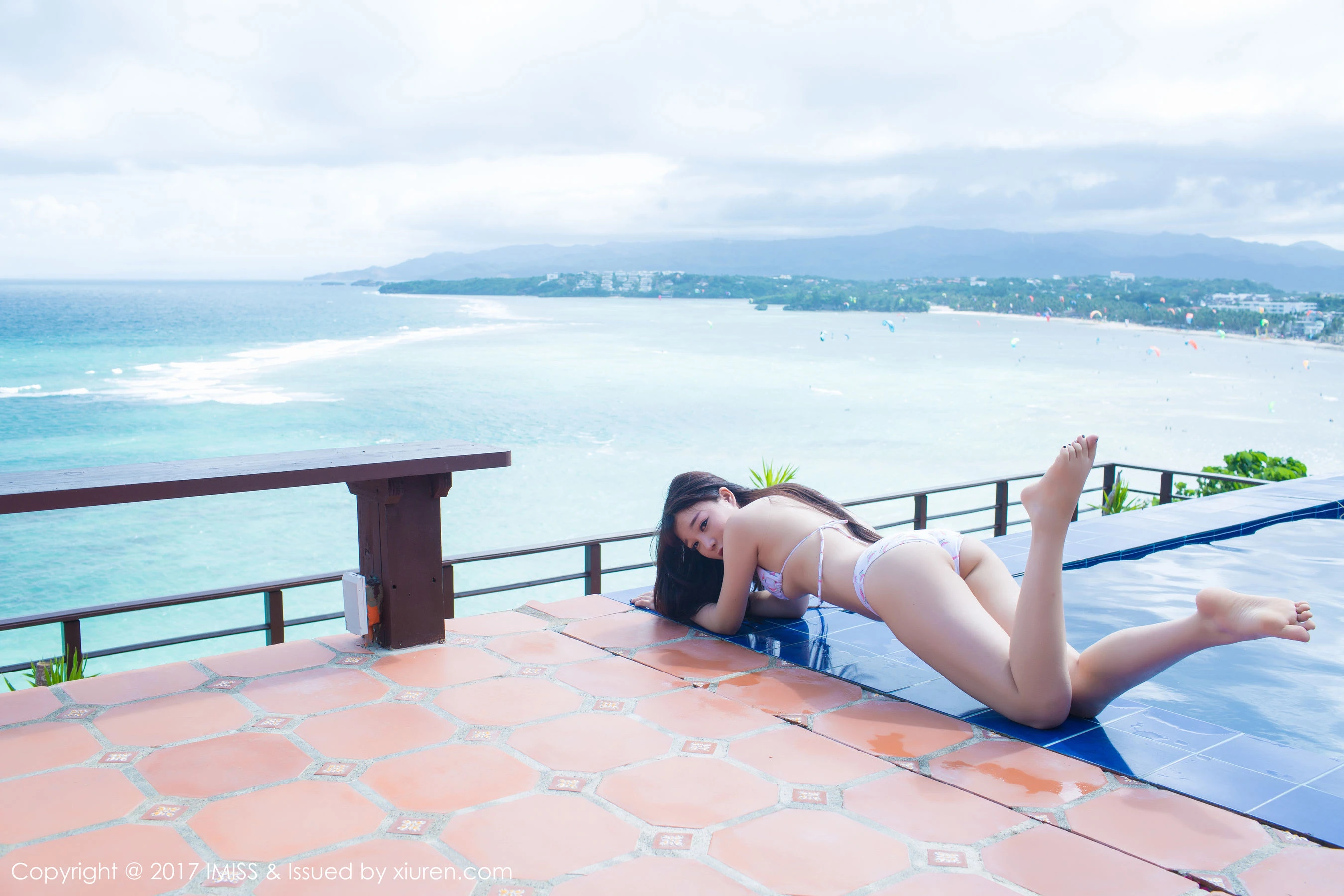  芝芝Booty《长滩旅拍第1套》 爱蜜社 Vol.149第10张