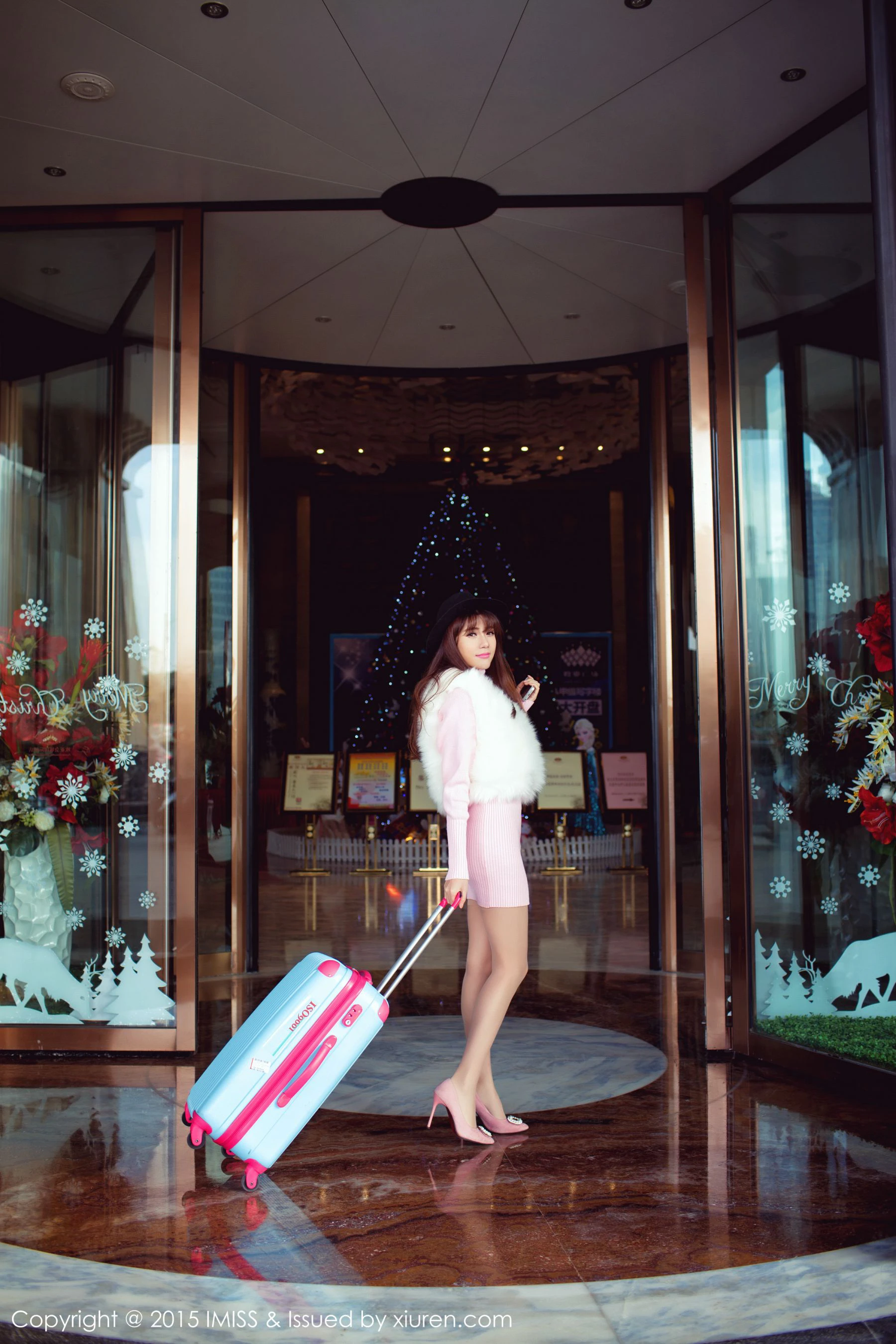  气质美女@Sandy陈天扬 《同程旅拍》 爱蜜社IMiss Vol.011第1张