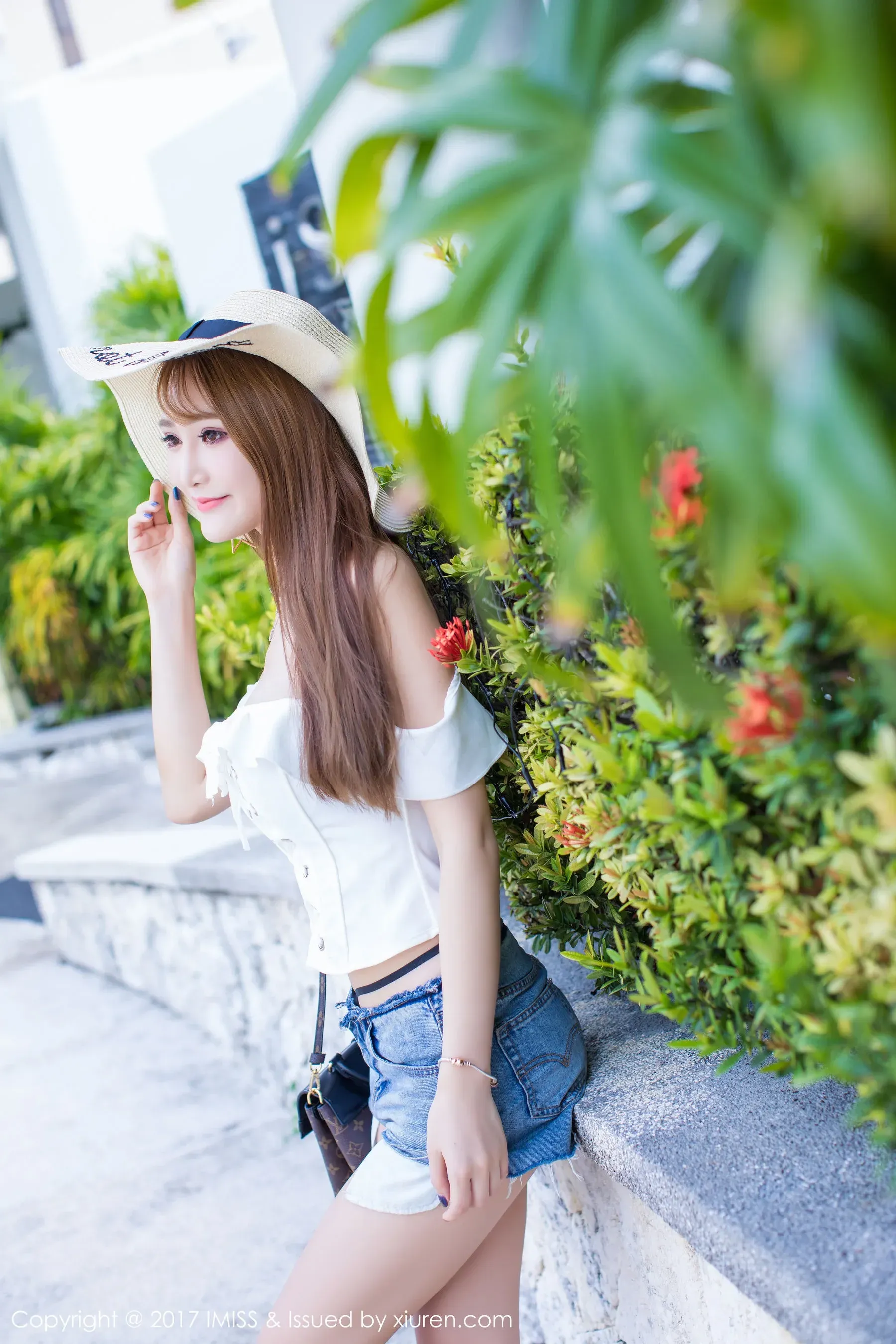  妤薇Vivian《气质出众，杨柳细腰》 爱蜜社 VOL.179第2张