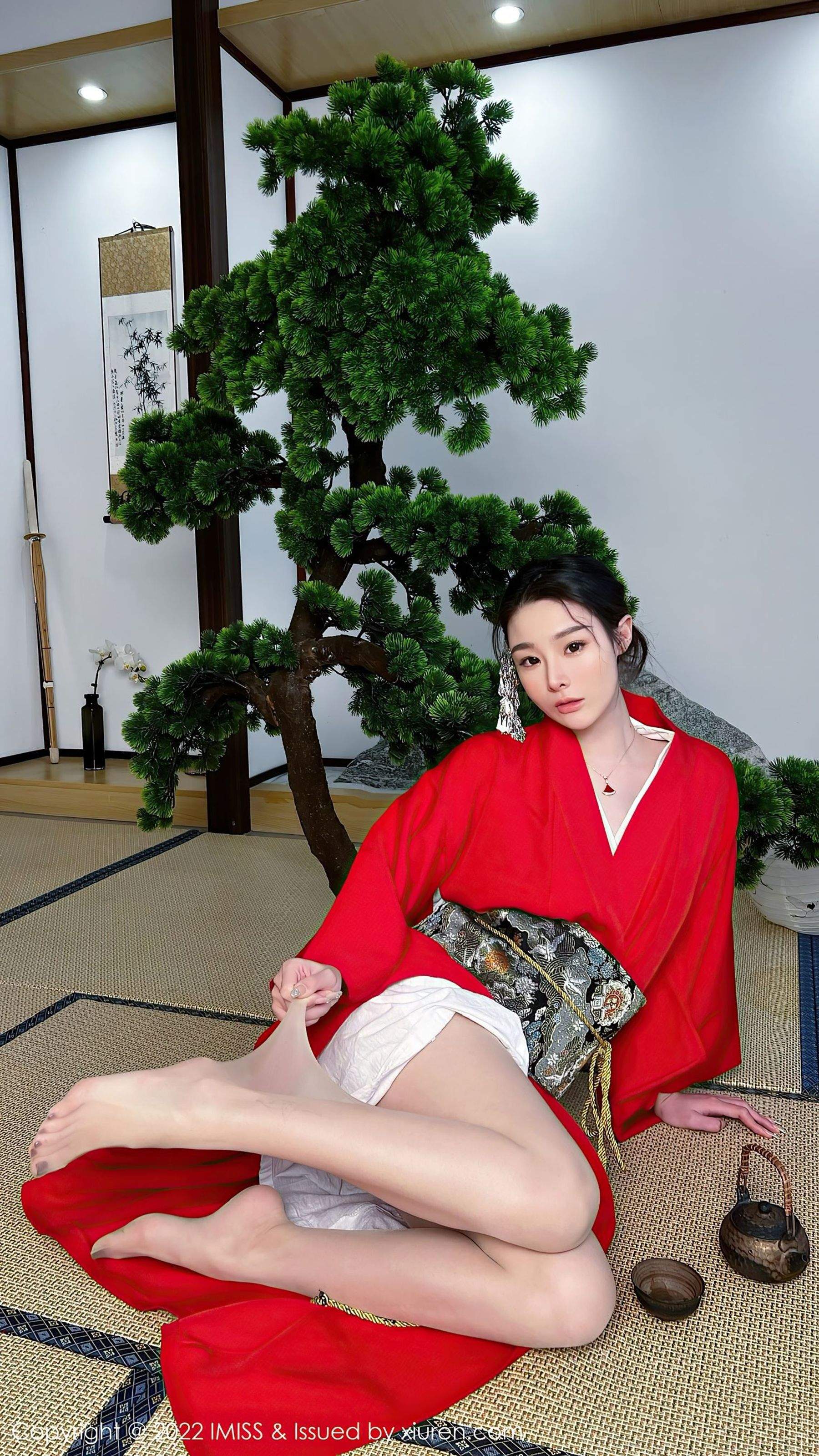  爱蜜社 VOL.669 逗逗doudou 和服美腿第4张