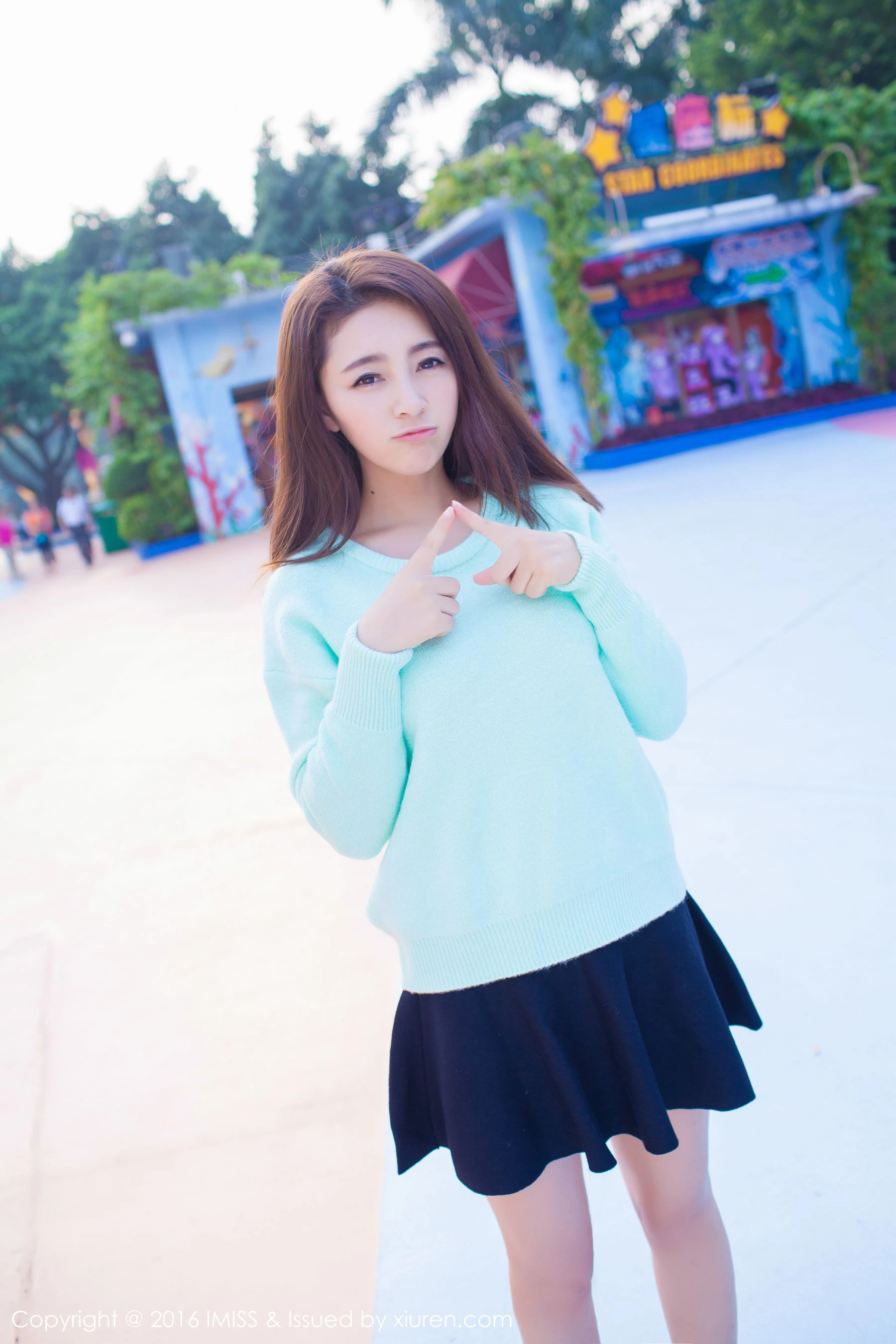  夏茉GIGI《2套服饰街拍》 爱蜜社IMiss Vol.066第9张
