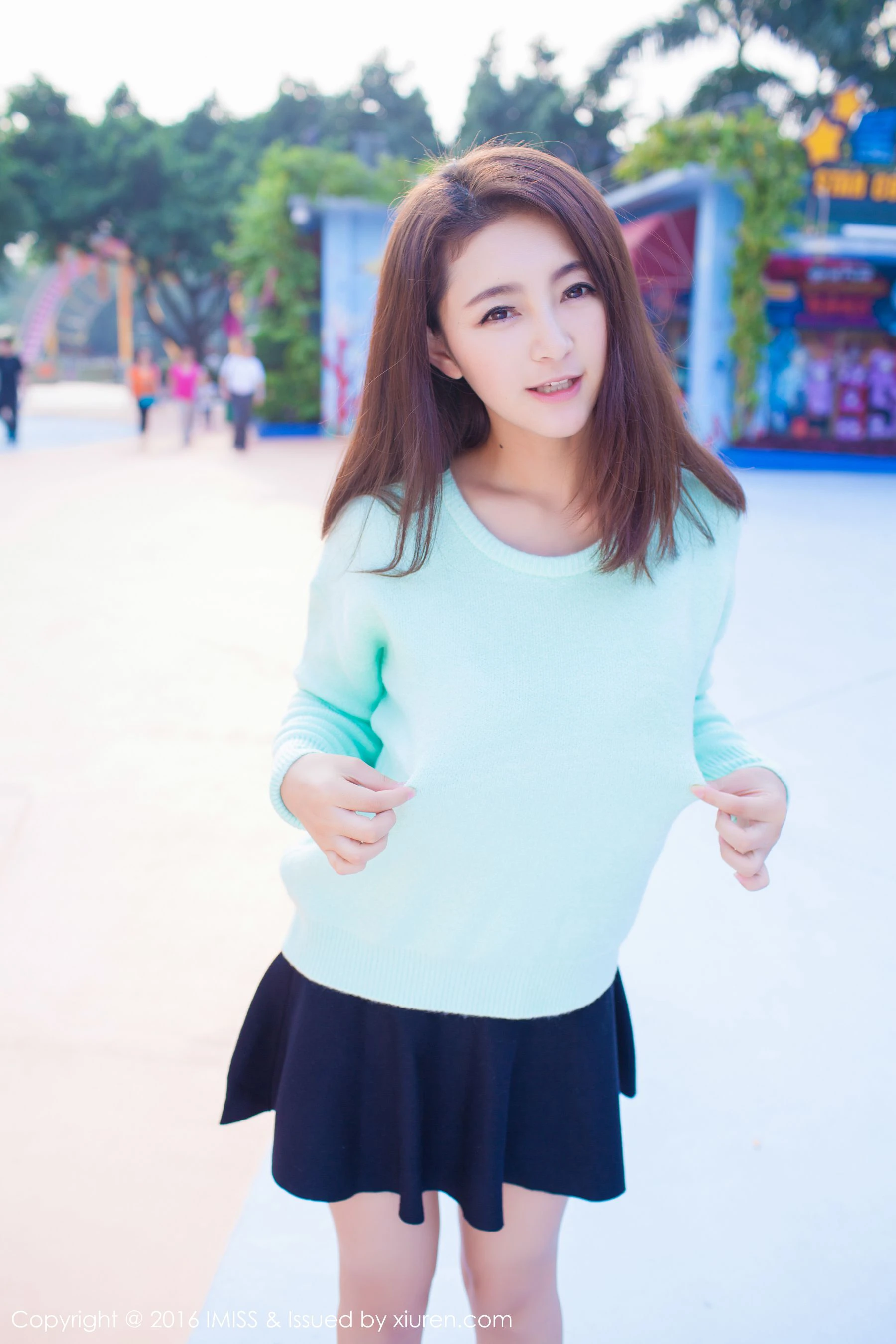  夏茉GIGI《2套服饰街拍》 爱蜜社IMiss Vol.066第9张