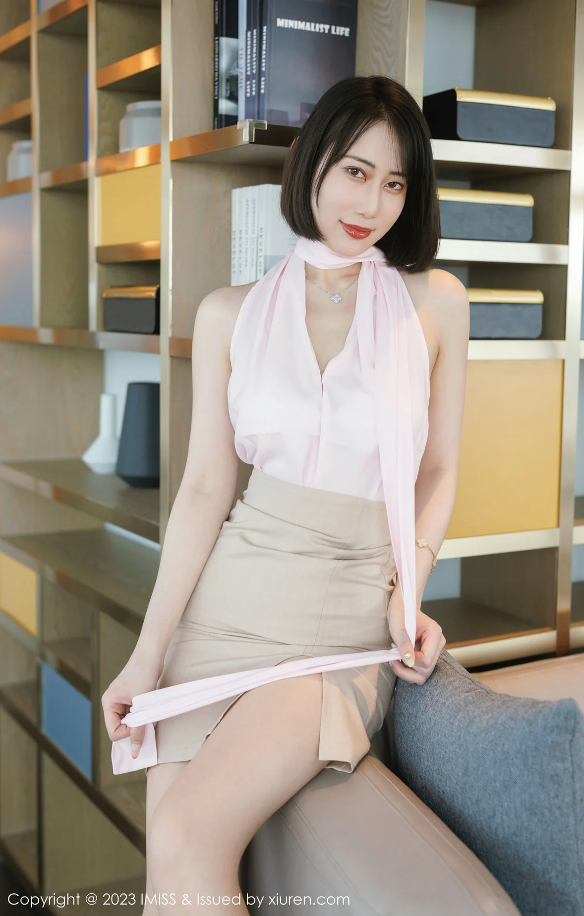  爱蜜社 Vol.736 瑞妤 清纯甜美性感写真 [52P]