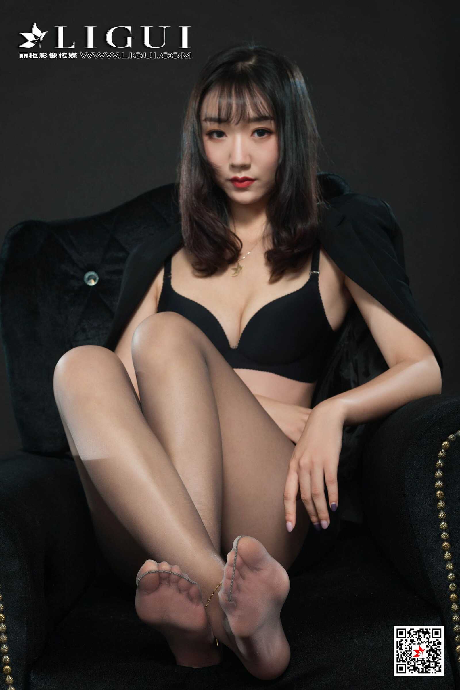 Model 小涵《肉丝高跟美腿OL》 [丽柜LIGUI] 网络丽人第3张