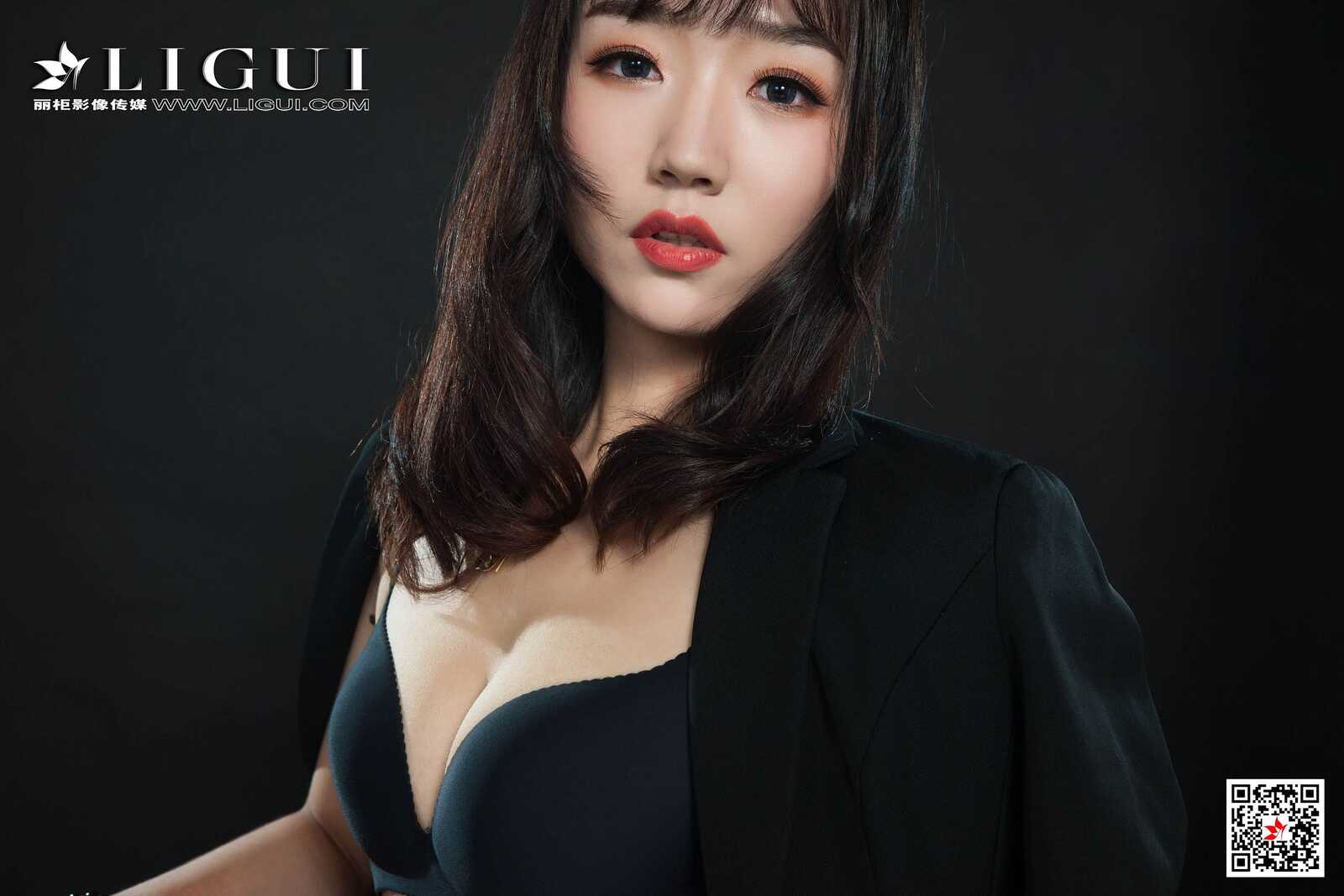 Model 小涵《肉丝高跟美腿OL》 [丽柜LIGUI] 网络丽人第7张