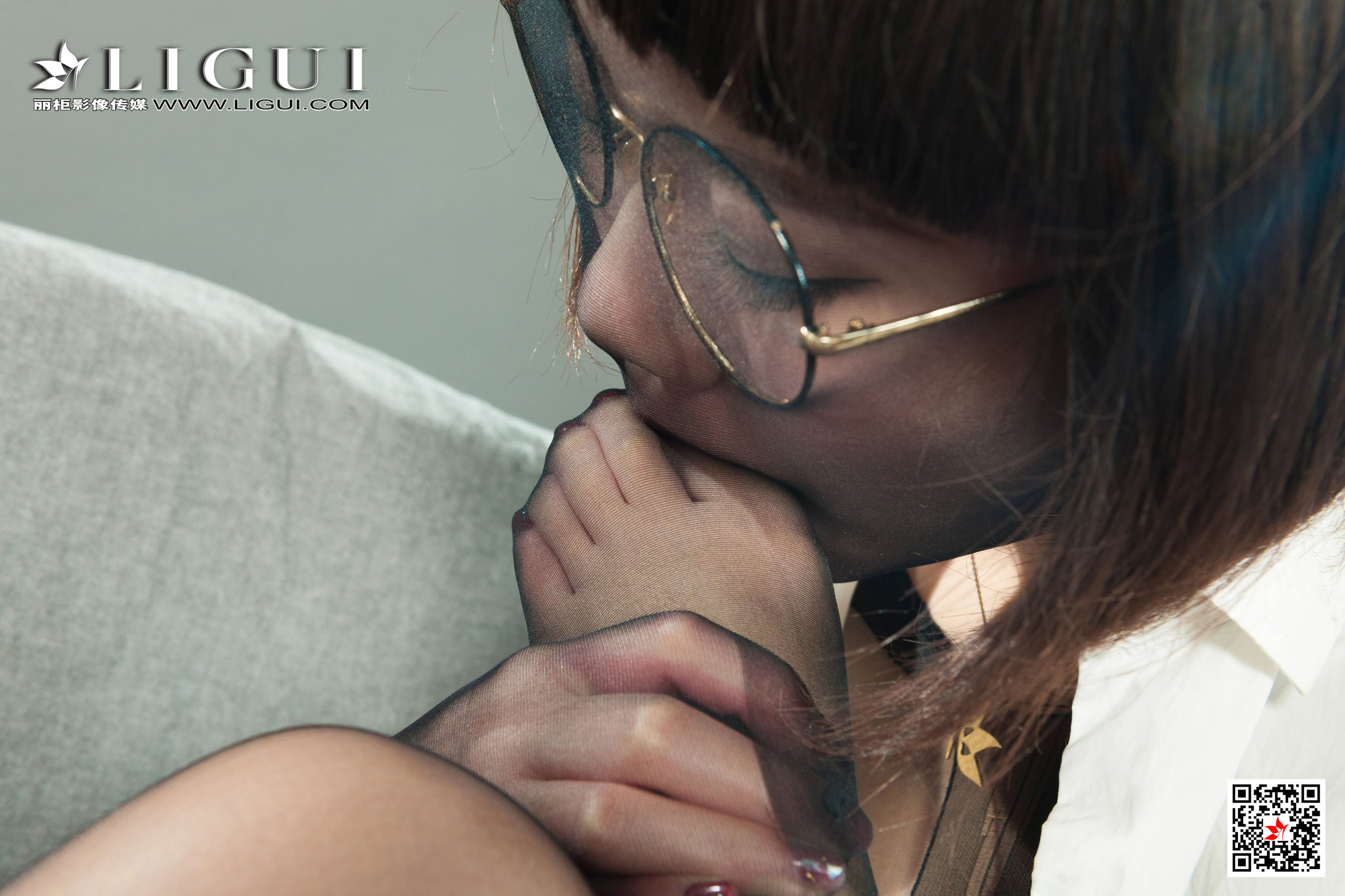 [丽柜Ligui] 2021.09.24 Model 多多 丝足美腿套图第14张