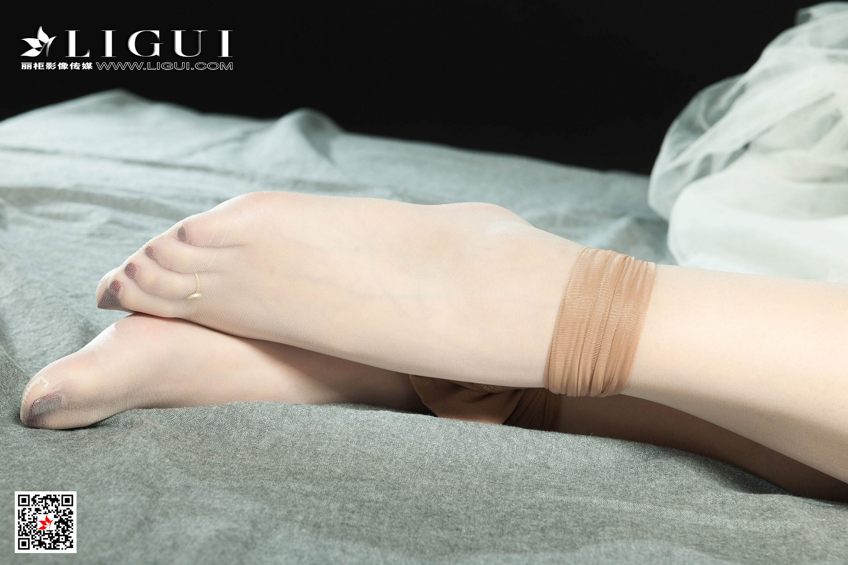 [丽柜美束Ligui] 蕊蕊 《婚纱绳艺》 写真集第19张