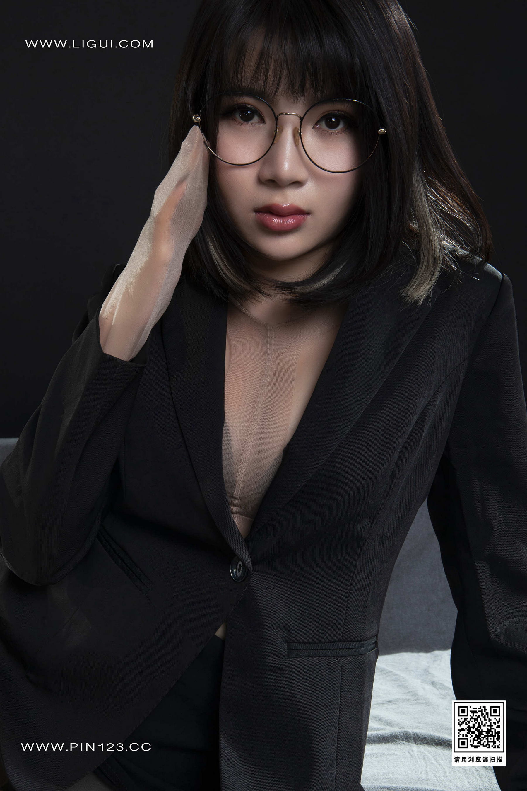 [Ligui丽柜] 2023.06.30《颜丝香缚》小七第18张