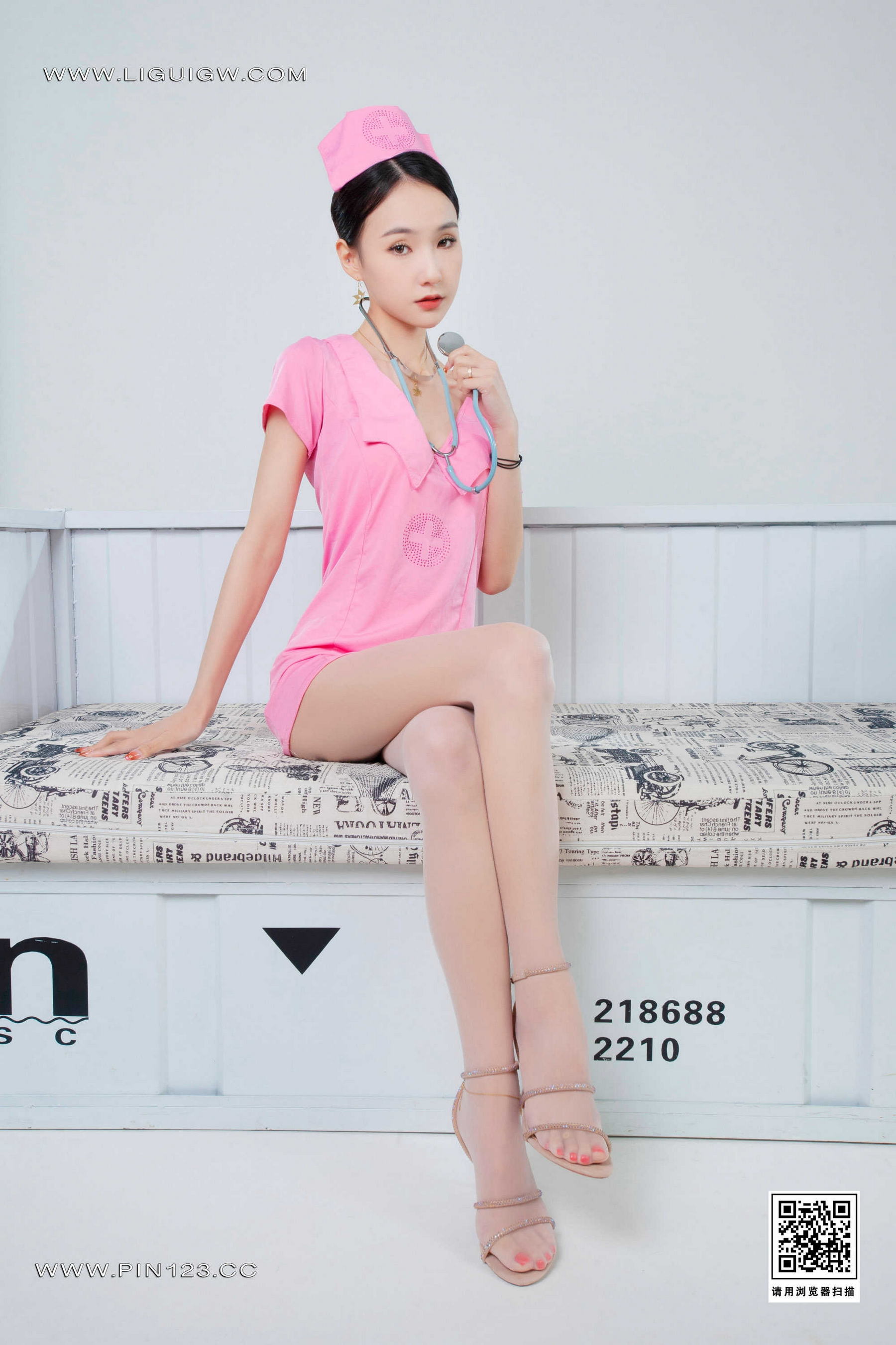 [Ligui丽柜] 2023.12.25《小护士 上》心心第15张