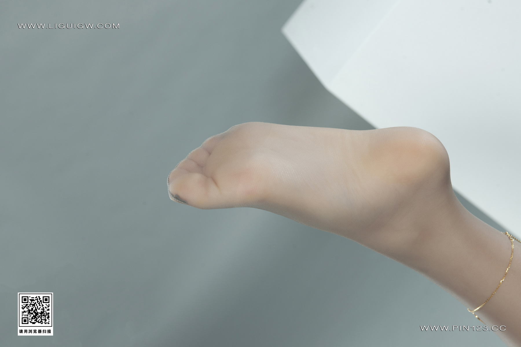 [Ligui丽柜] 2024.09.30《行政OL》瑞雪第1张