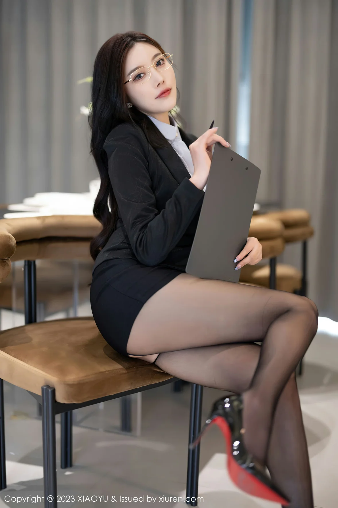  XIAOYU 语画界 Vol.1041 杨晨晨Yome 黑色职业装贵州旅拍写真 [101P]第4张