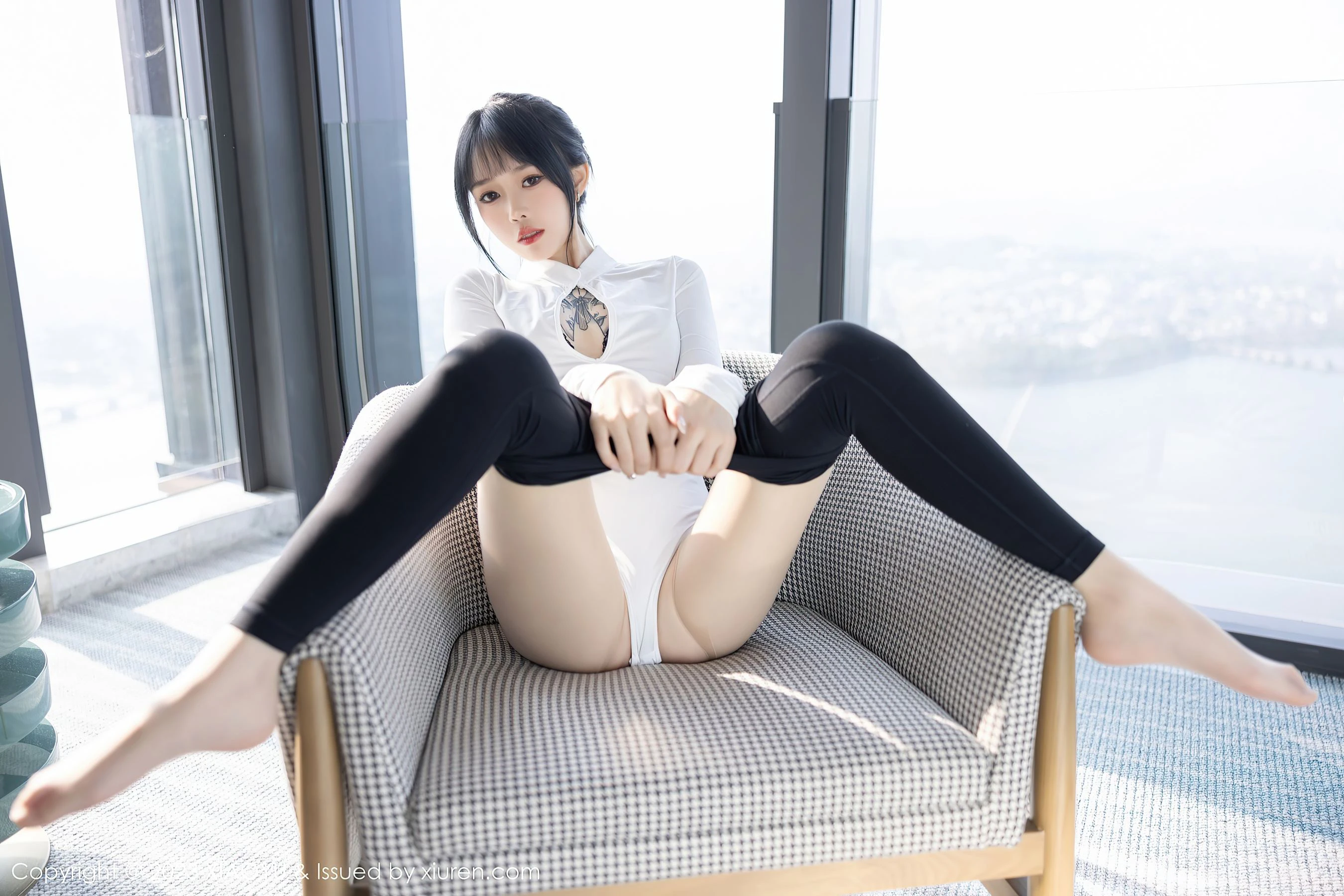  语画界 VOL.1006 奶瓶. 美腿清纯第5张