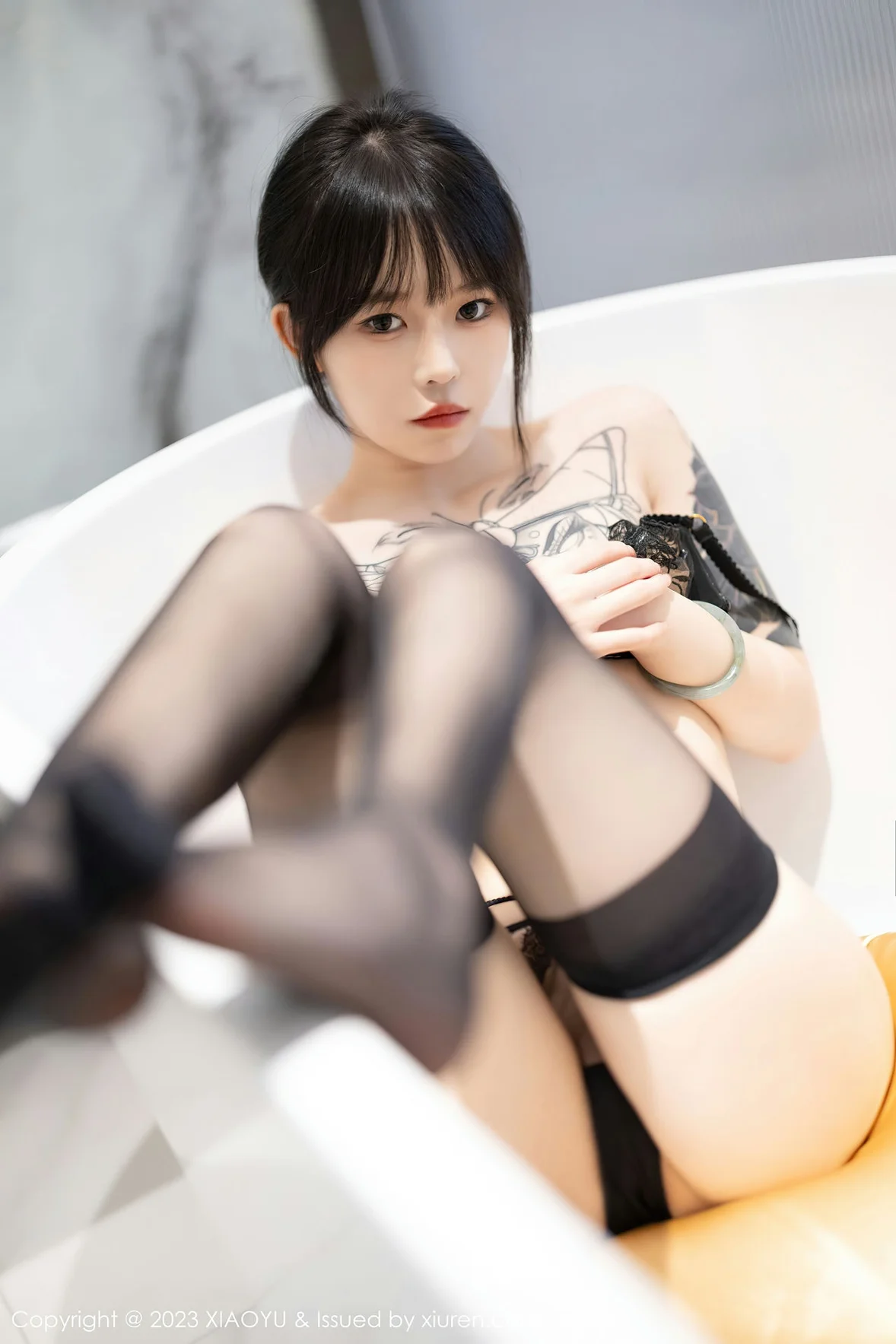 XIAOYU 语画 Vol.1077 奶瓶. 蓝色旗袍性感写真 [84P]第24张
