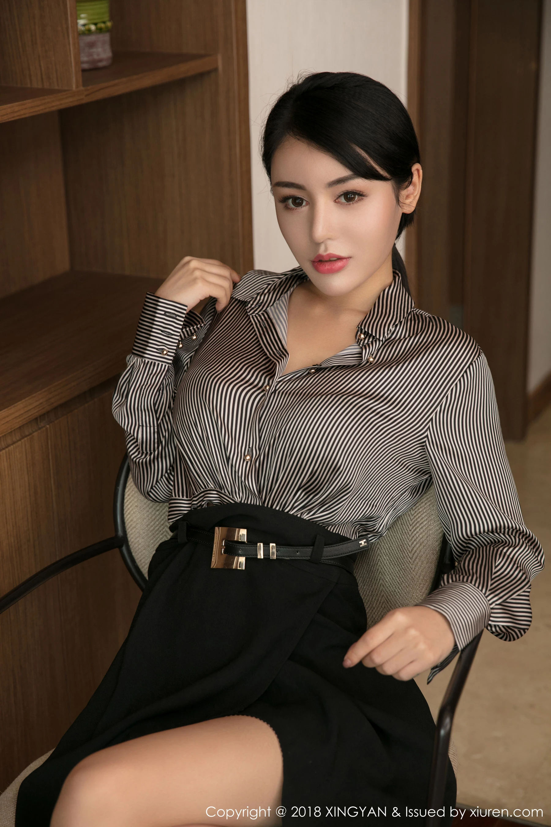  陆梓琪《透视装+OL女秘书》 星颜社 Vol.020第13张