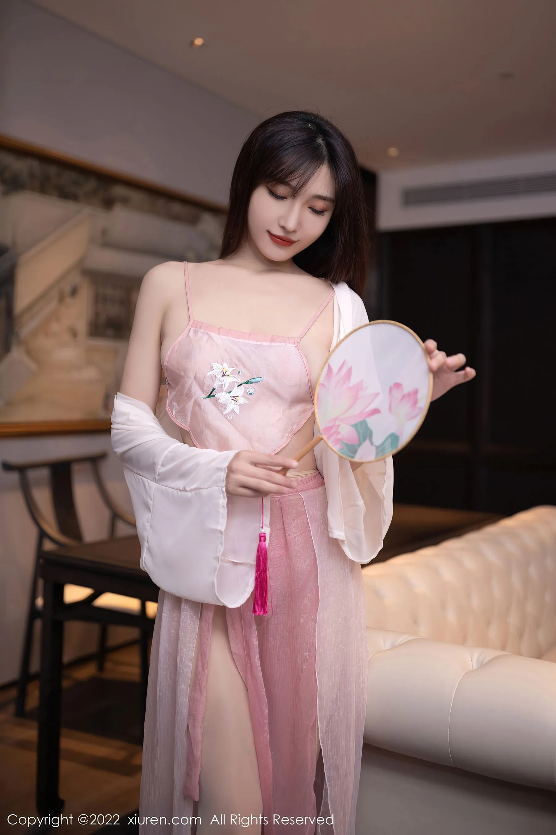  秀人网 No.5666 陆萱萱 古装美腿第2张