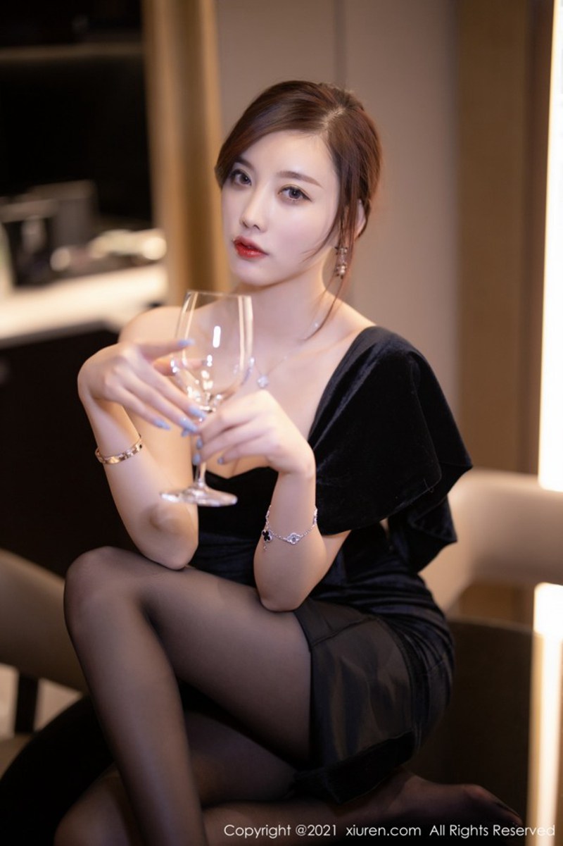 [XiuRen秀人网] 2021.03.09 No.3184 杨晨晨sugar第1张