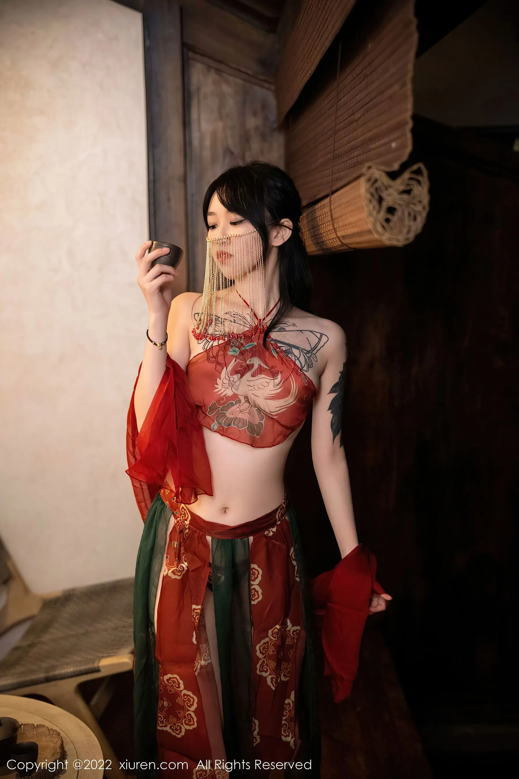  秀人网 No.5527 奶瓶. 大理旅拍第19张