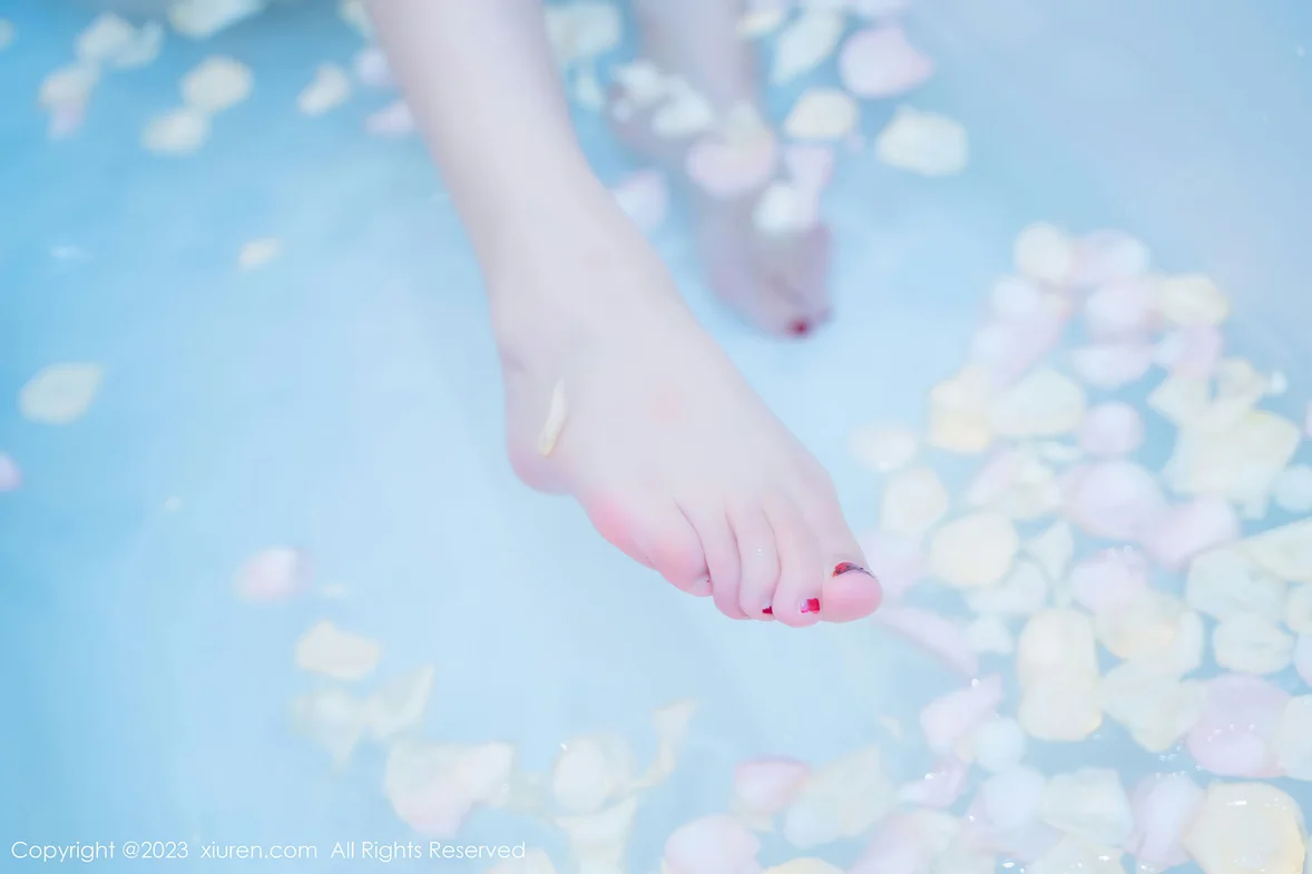  XiuRen 秀人 No.6986 加朵babe 轻透花色内衣性感写真 [83P]第22张