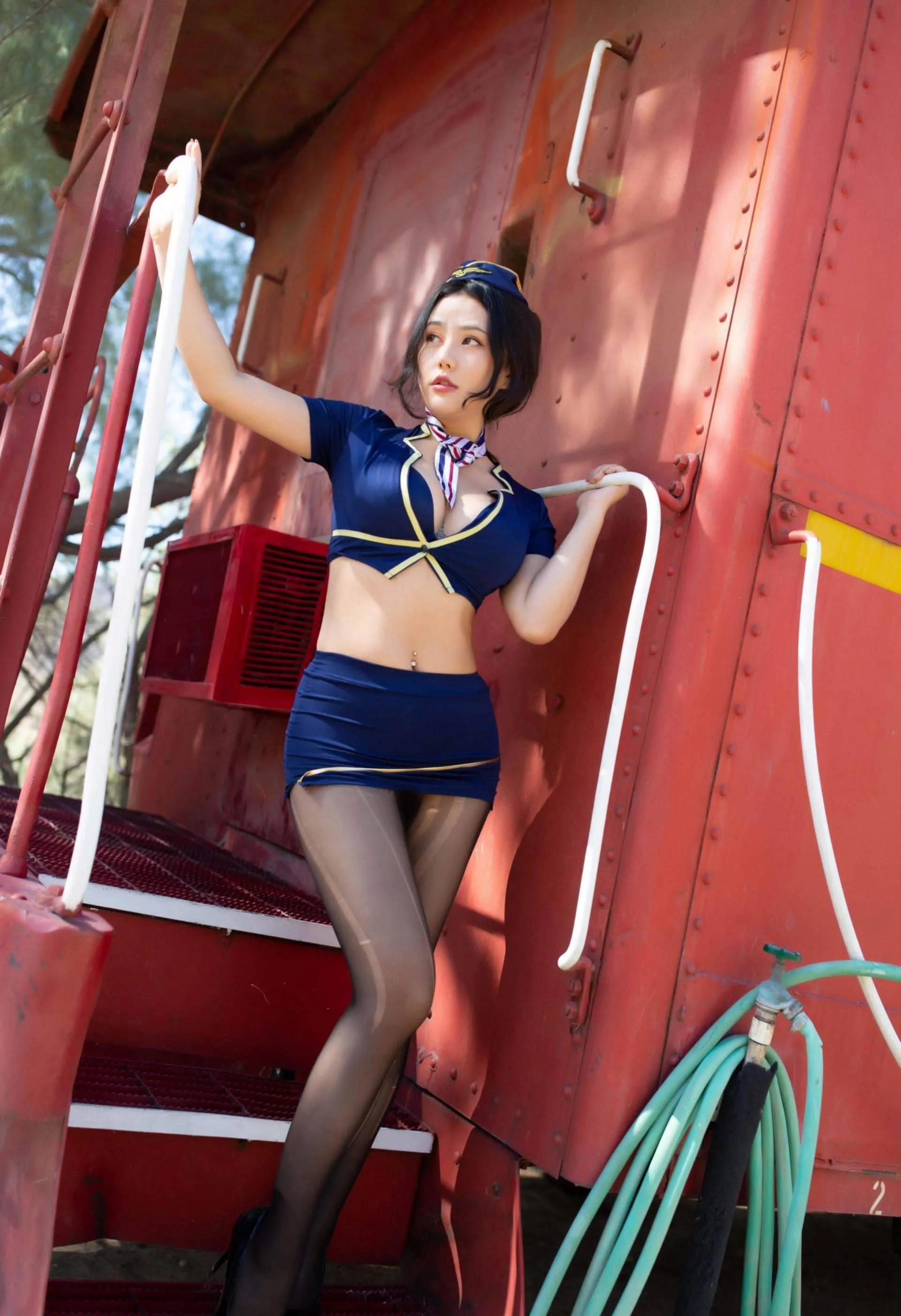 XIUREN秀人网 No.1755 Manuela玛鲁娜第5张