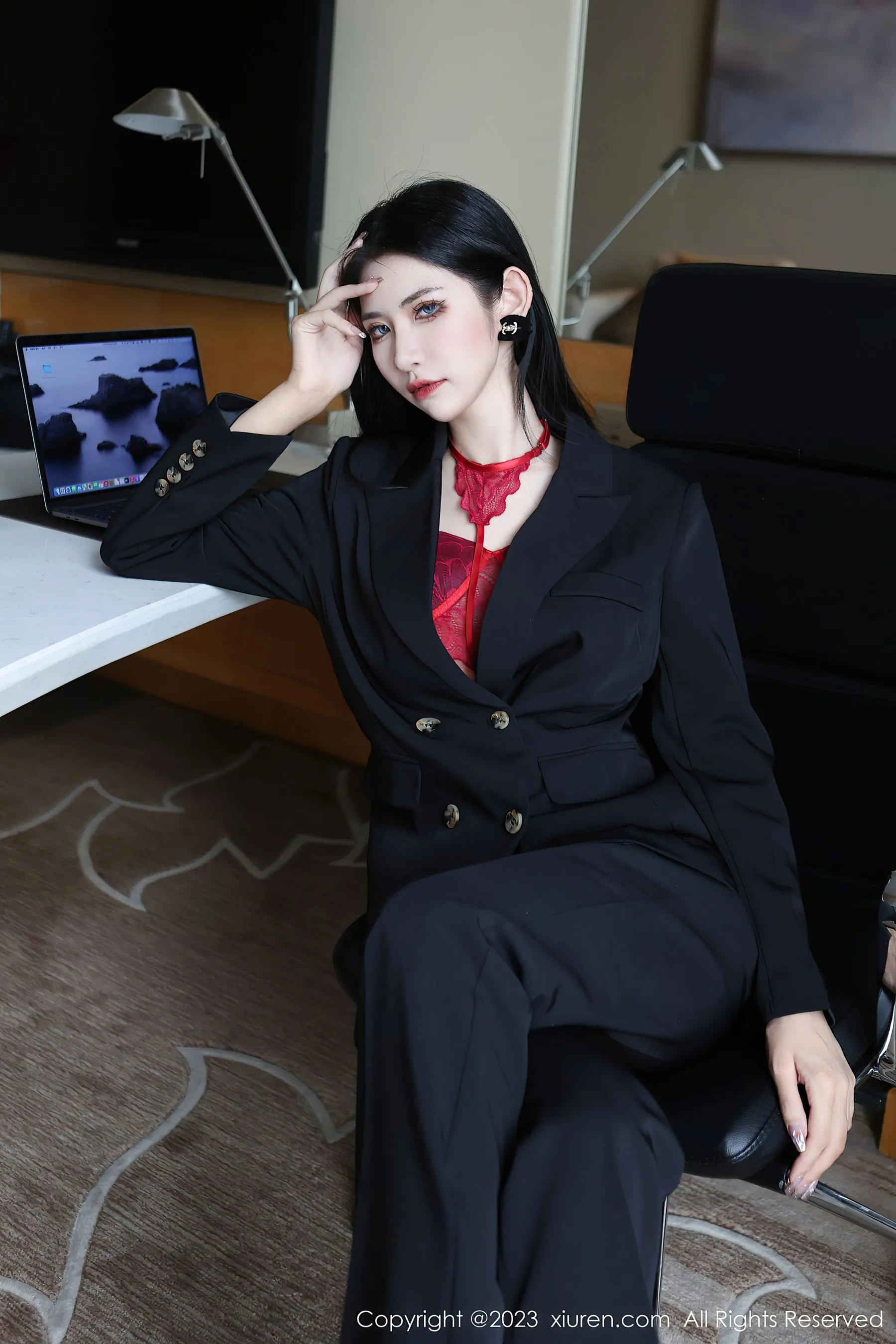  秀人网 No.6402 依娜Yina 美腿新人第26张