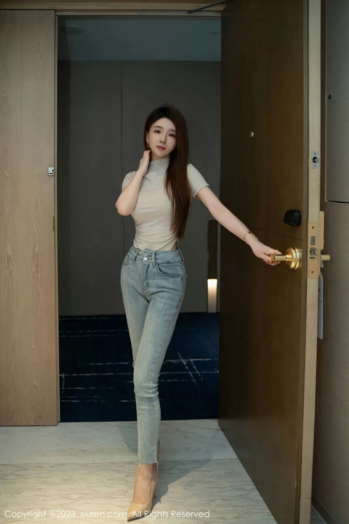  XiuRen 秀人 No.7586 雨儿baby [71P]第4张