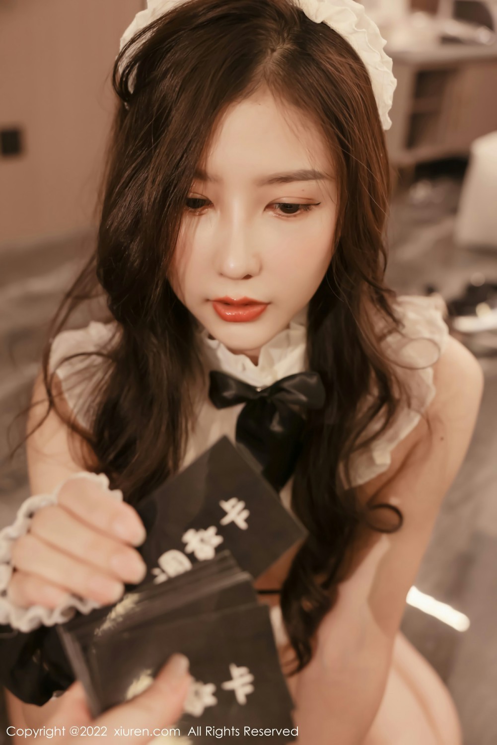 [XiuRen秀人网] 2022.03.01 No.4650 尹甜甜 性感女仆装第1张