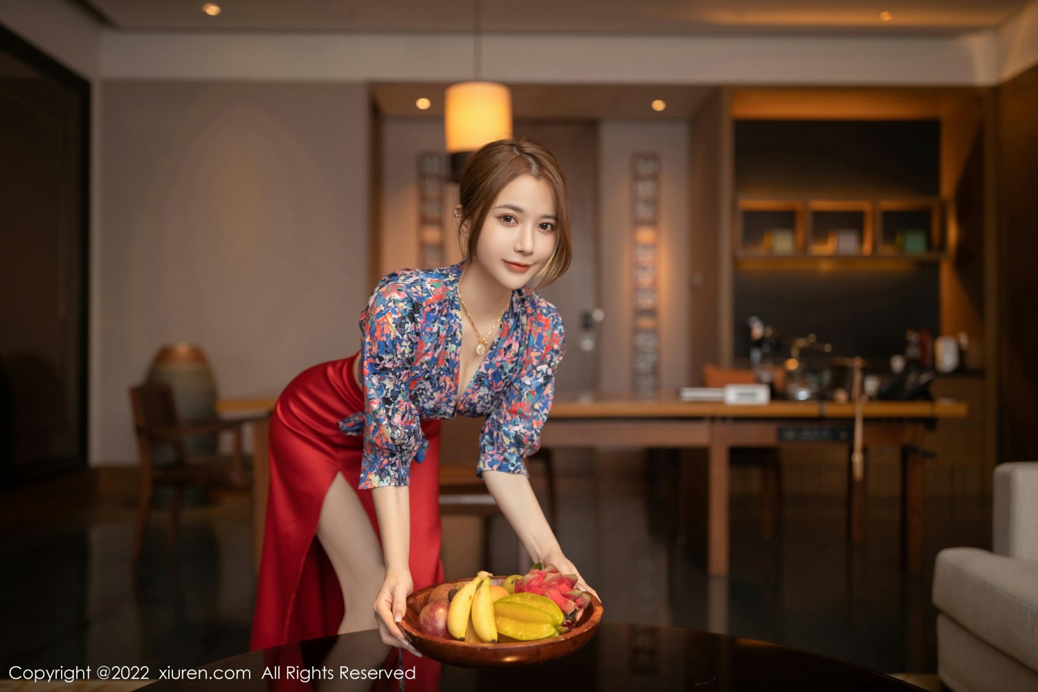 [XiuRen秀人网] 2022.03.04 No.4674 鱼子酱Fish 性感红裙第3张