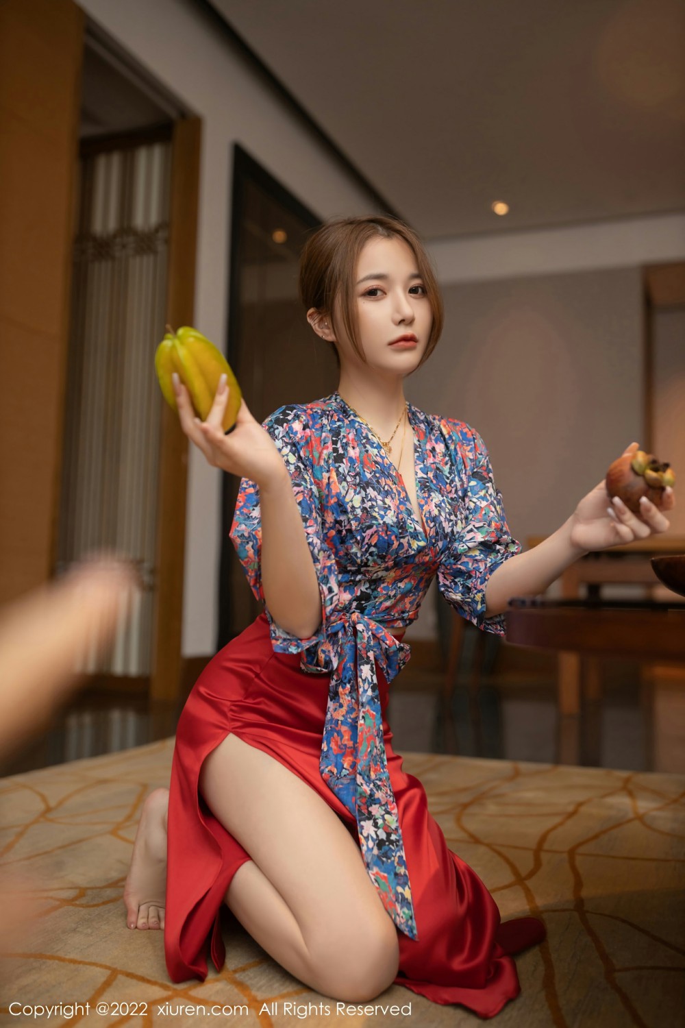 [XiuRen秀人网] 2022.03.04 No.4674 鱼子酱Fish 性感红裙第4张