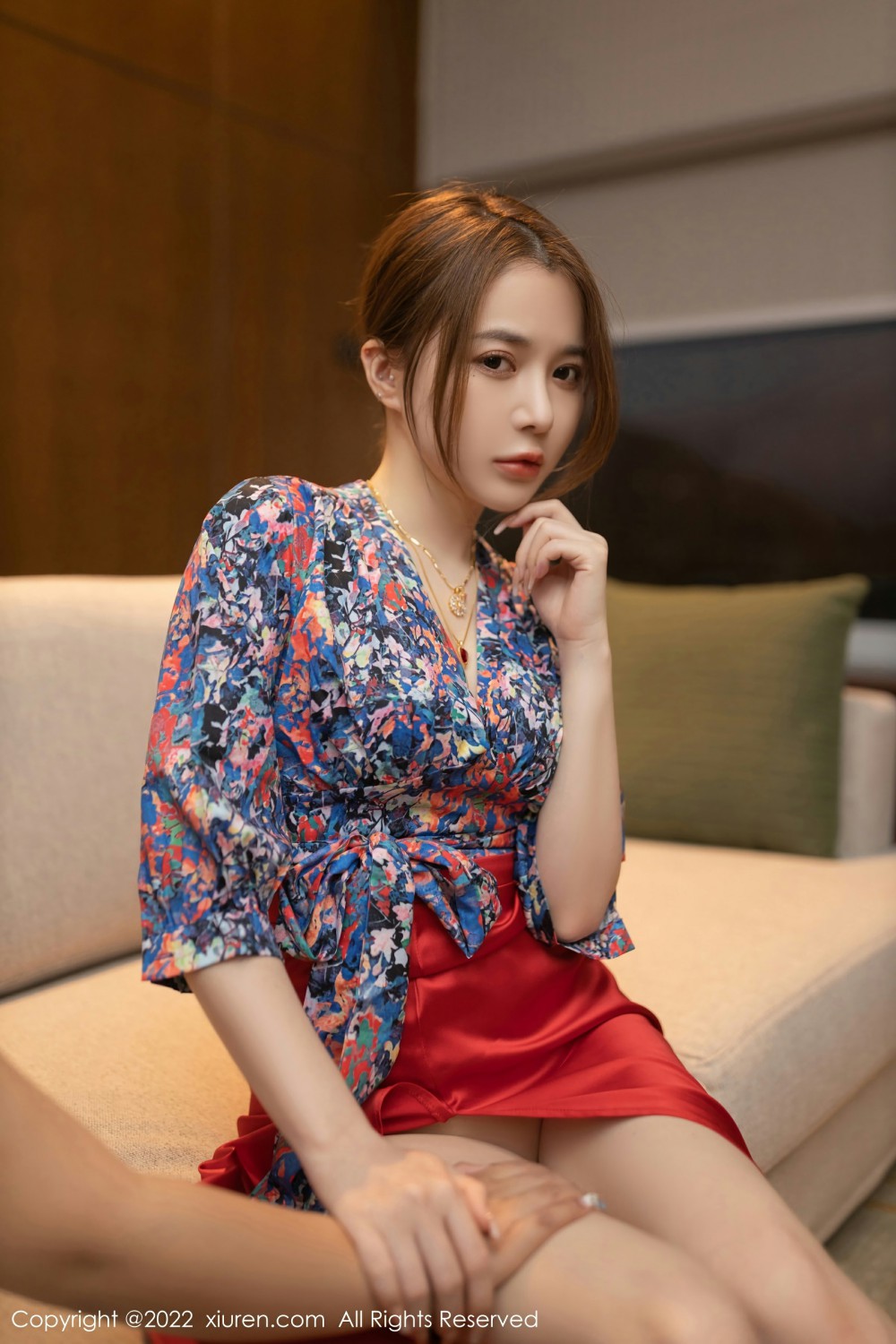 [XiuRen秀人网] 2022.03.04 No.4674 鱼子酱Fish 性感红裙第5张