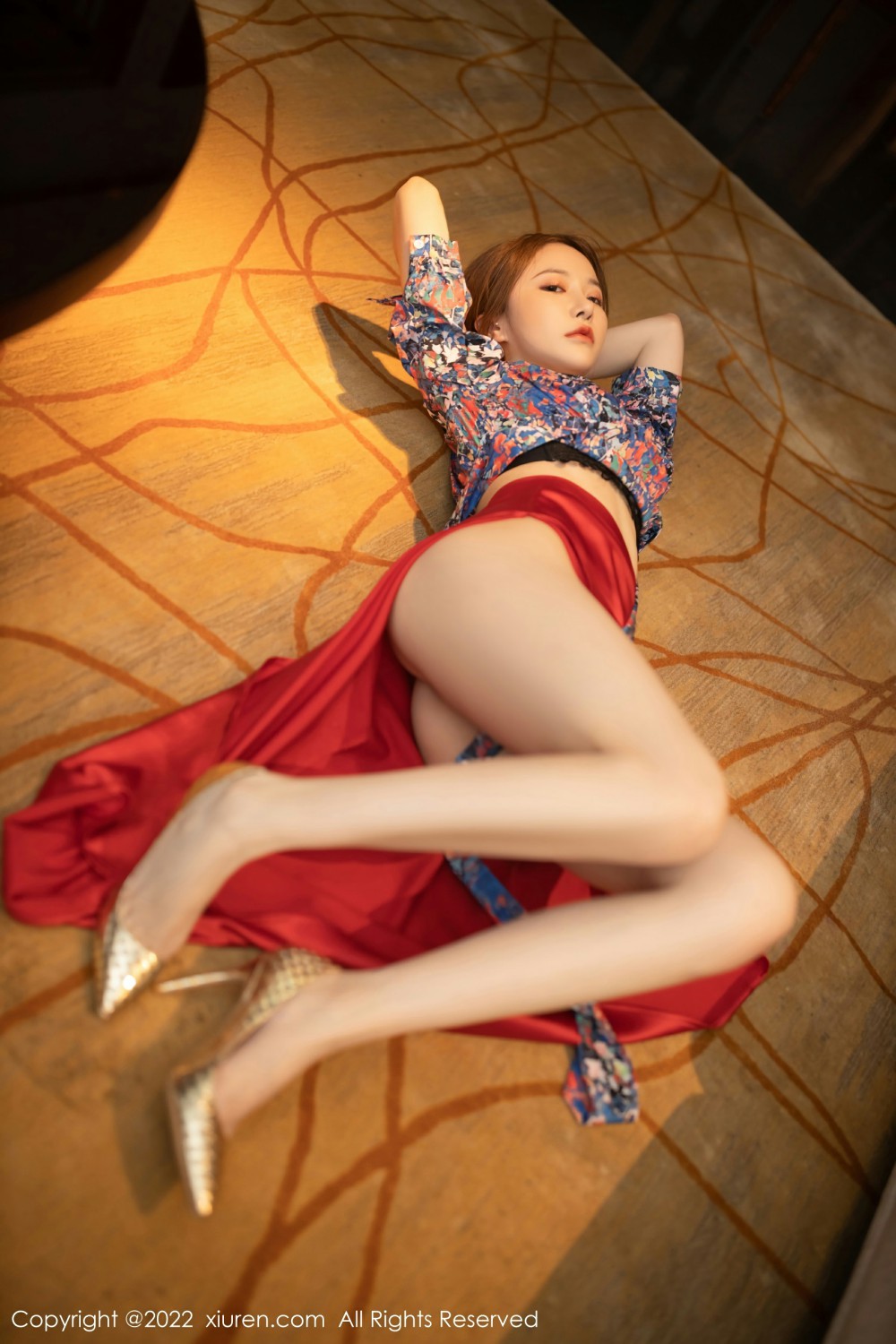 [XiuRen秀人网] 2022.03.04 No.4674 鱼子酱Fish 性感红裙第8张