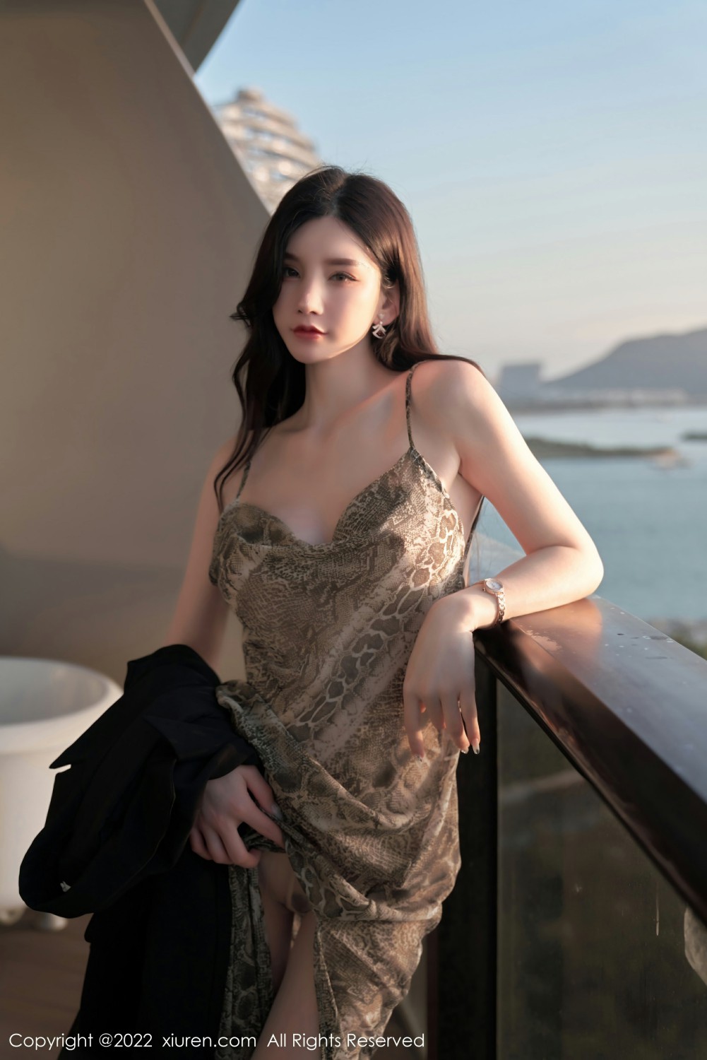 [XiuRen秀人网] 2022.03.04 No.4676 周于希Sally 妩媚含情第3张