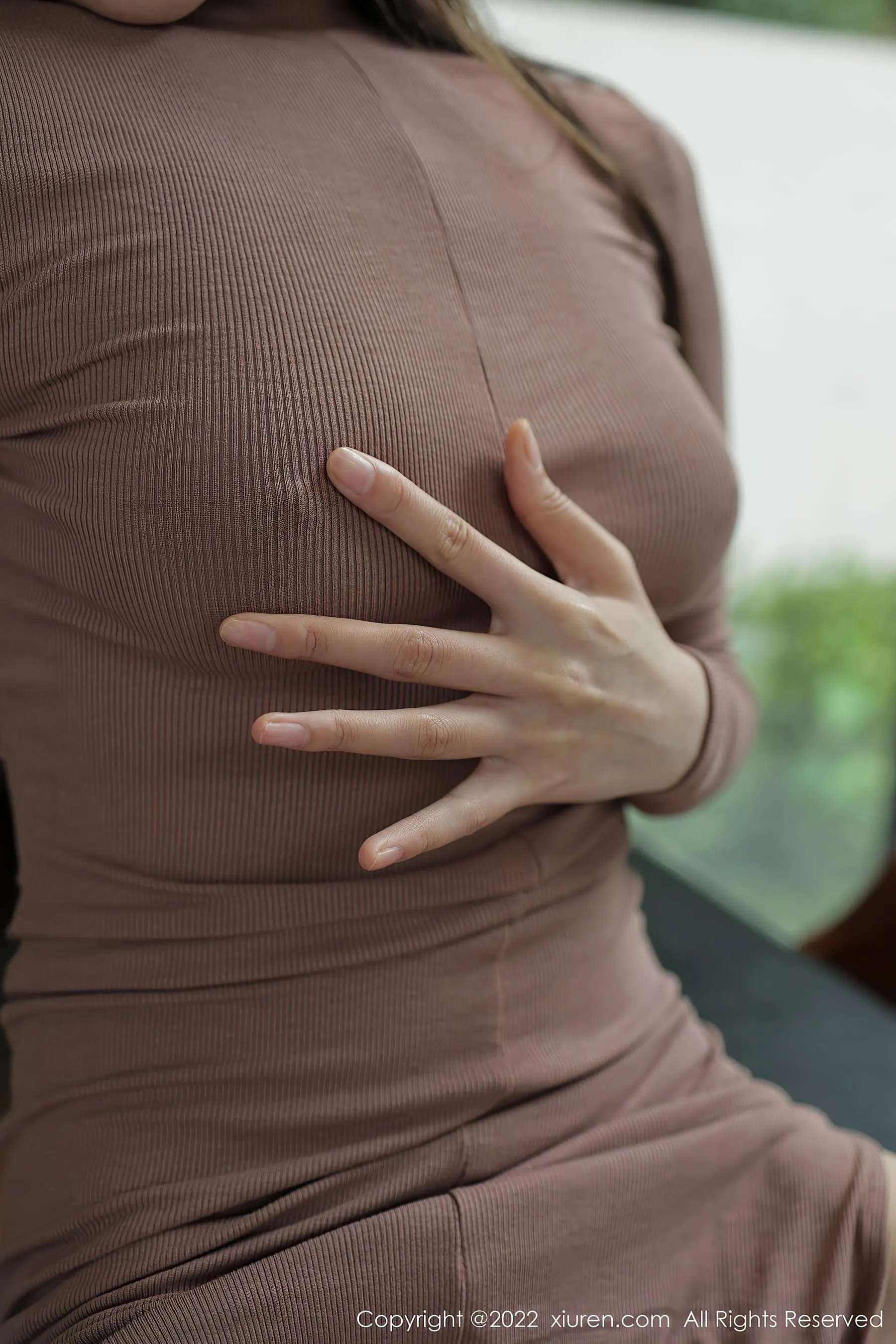  秀人网 No.5142 古月小同学 长裙美腿第17张